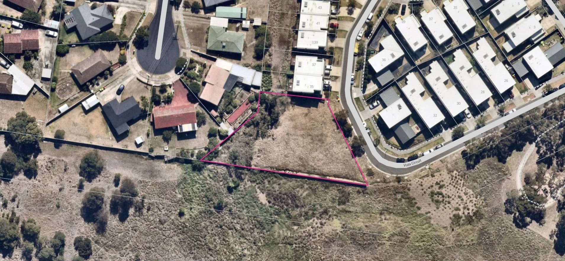 Westmeadows - 33 Vista Circuit, Westmeadows, VIC 3049 - Townly - 2.jpg