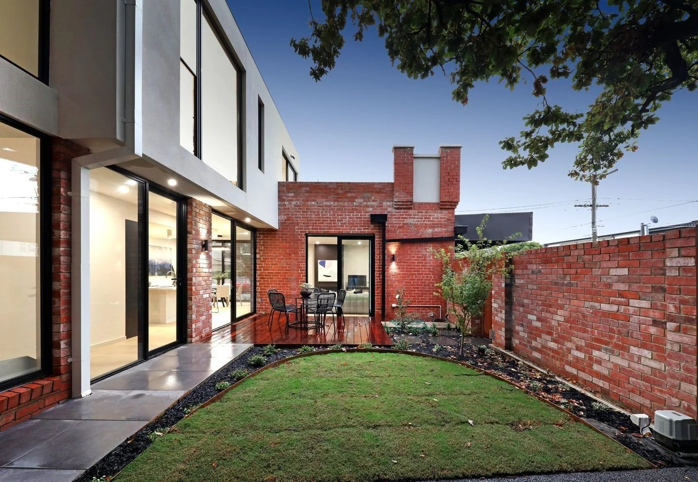 Sandringham - 124 Bay Road, Sandringham, VIC 3191 - Townly - 2.jpg