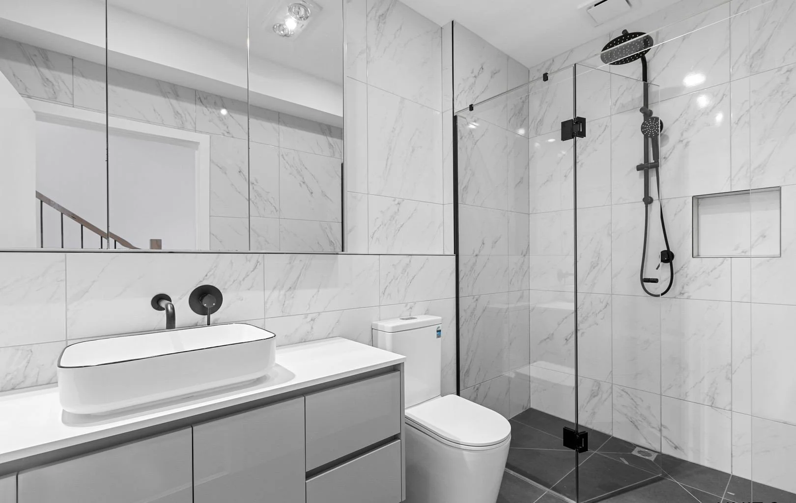 Bulleen - 13 Montgomery Place, Bulleen, VIC 3105 - Townly - 6.jpg