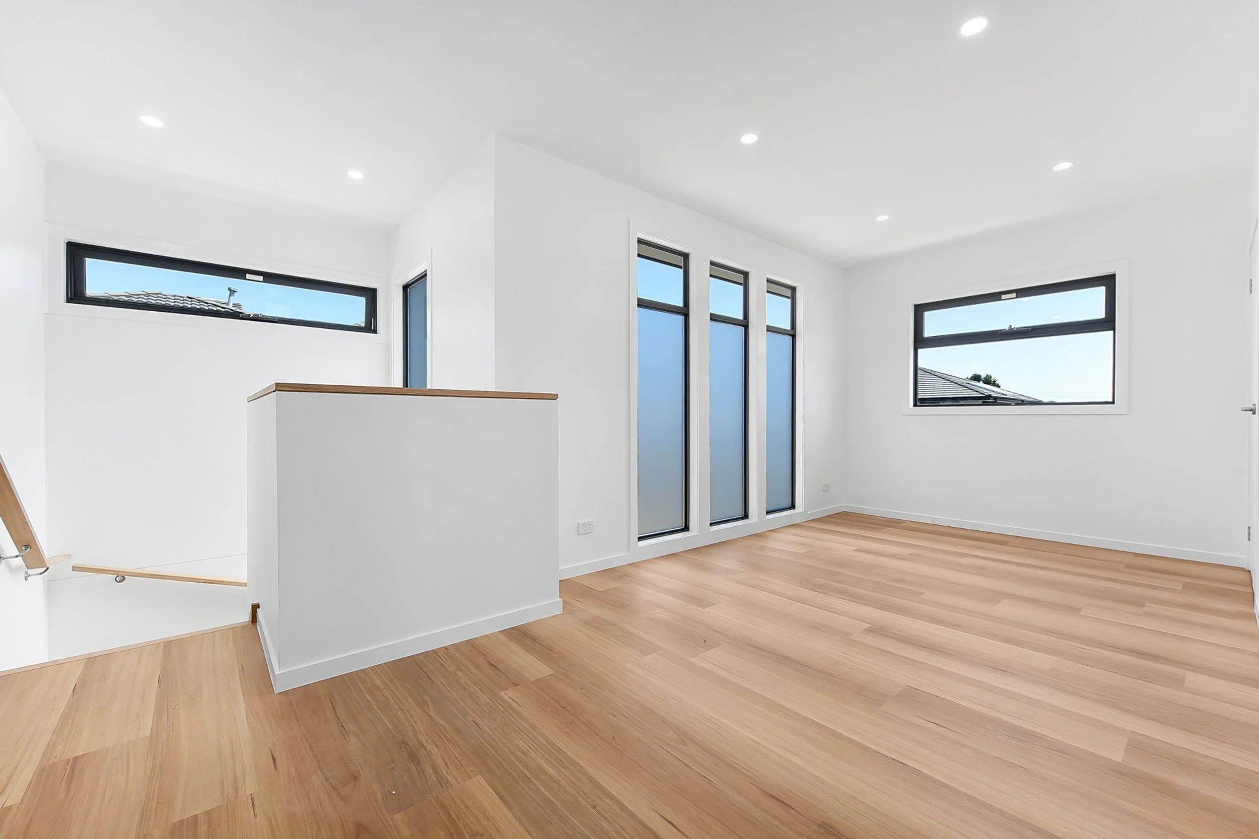 Springvale - 5 Treesbank Avenue, Springvale, VIC 3171 - Townly - 12.jpg