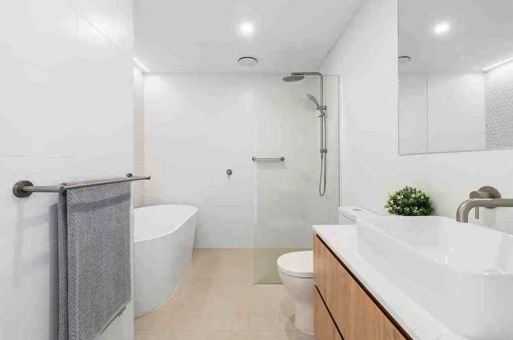Doncaster East - 8 Sheoak Crescent, Doncaster East, VIC 3109 - Townly - 3.jpg