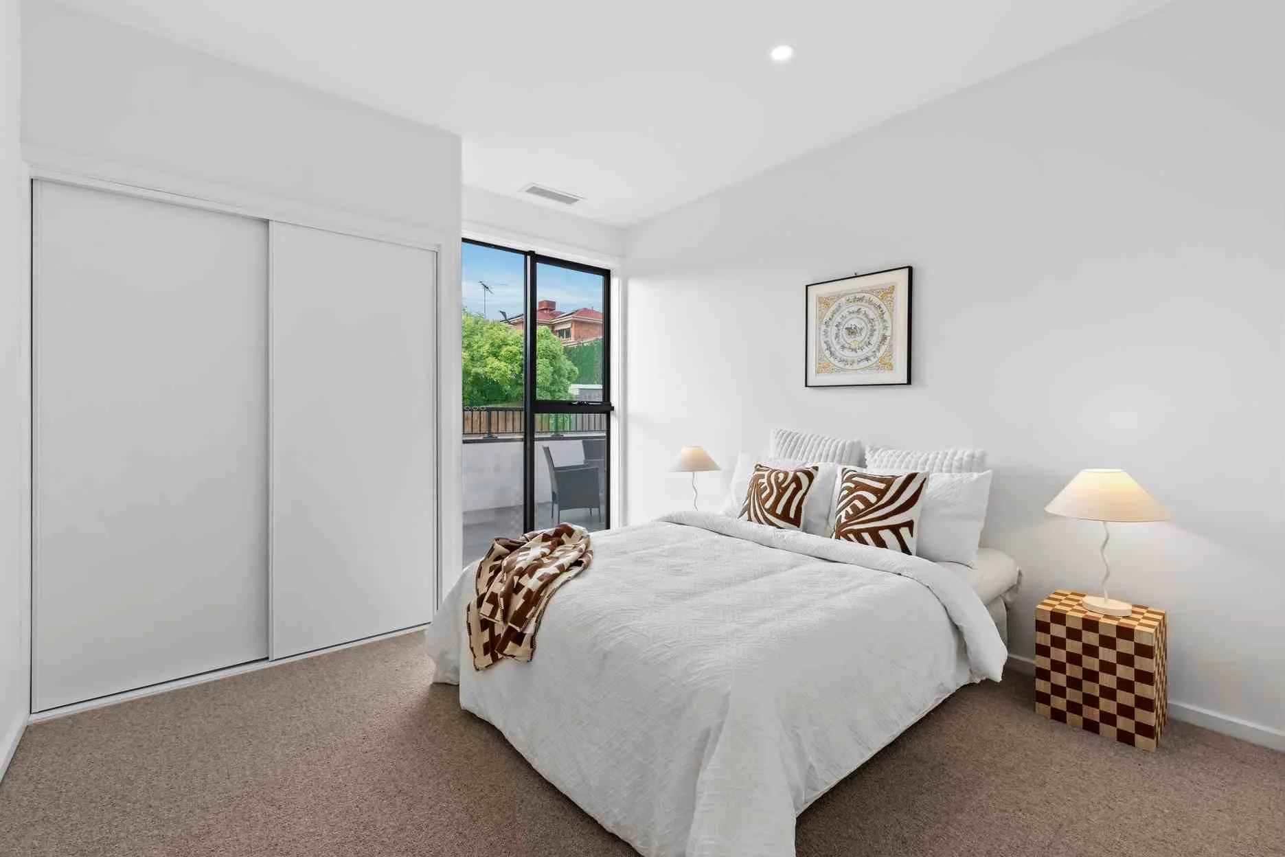 Doncaster East - 18 Sheoak Crescent, Doncaster East, VIC 3109 - Townly - 4.jpg