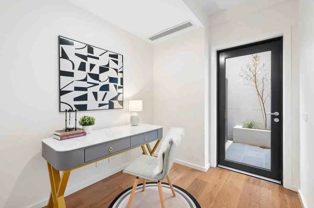 Doncaster East - 22 Sheoak Crescent, Doncaster East, VIC 3109 - Townly - 8.jpg
