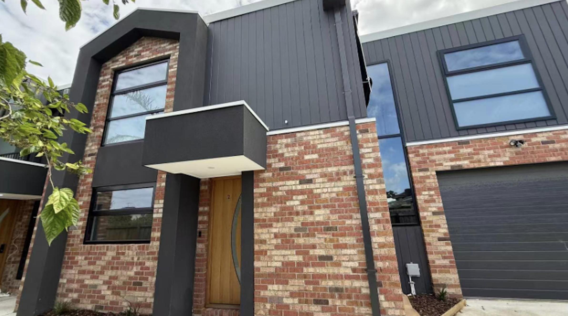 Glenroy - 15 Isla Avenue, Glenroy, VIC 3046 - Townly - 4.jpg