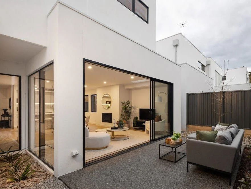 Berwick - 8 Graneel Grove, Berwick, VIC 3806 - Townly - 8.jpg