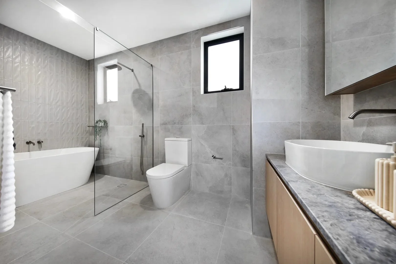 Bentleigh East - 2-4 Hodgson Grove, Bentleigh East, VIC 3165 - Townly - 3.jpg