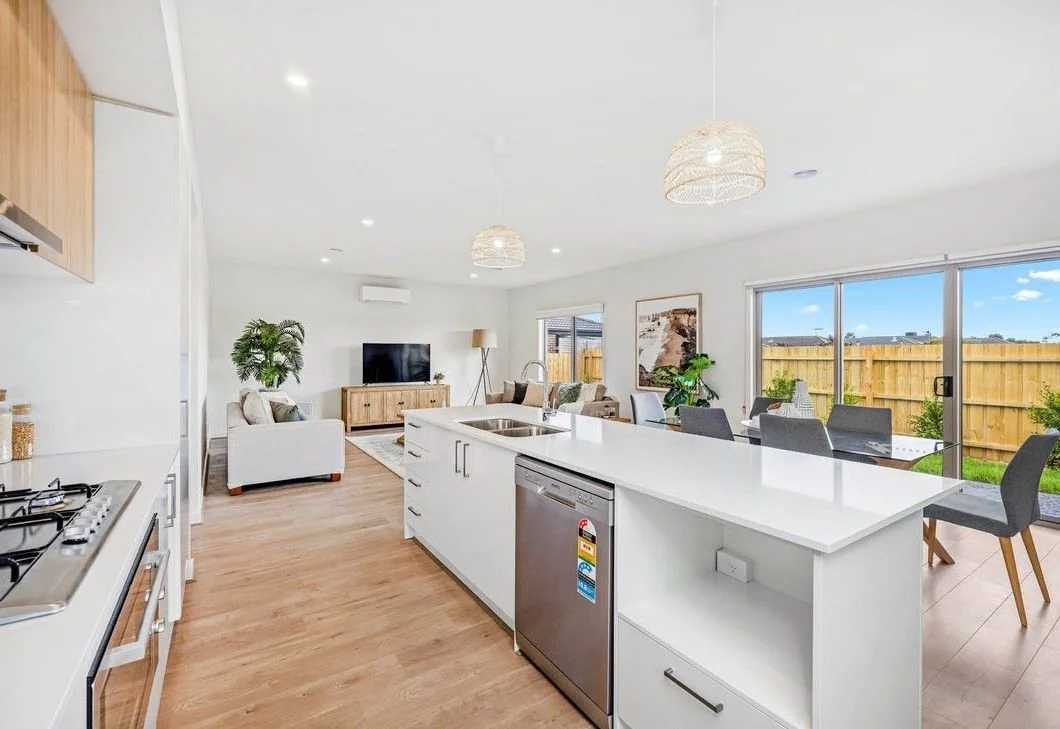 Carrum Downs - Clifton Rise - 17-18 Pagett Road, Carrum Downs, VIC 3201 - Townly - 12.jpg