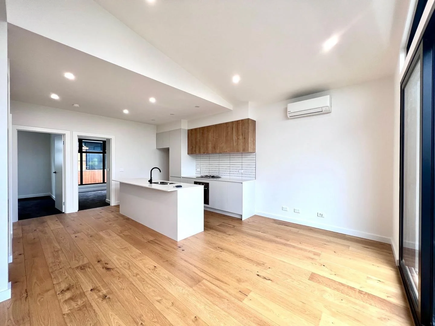 Frankston - 19 Inglis Avenue, Frankston, VIC 3199 - Townly - 14.jpg