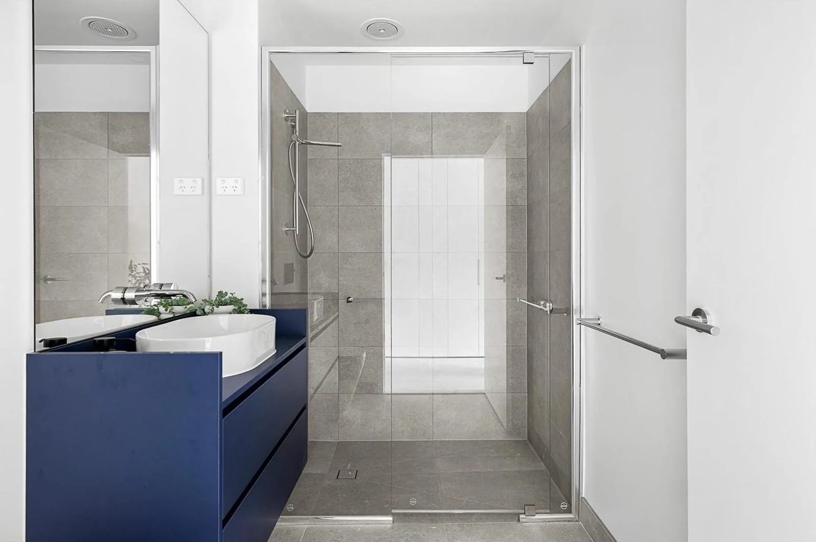 Templestowe Lower - Thomson Place - 2 Foote Street, Templestowe Lower, VIC 3107 - Townly - 8.jpg