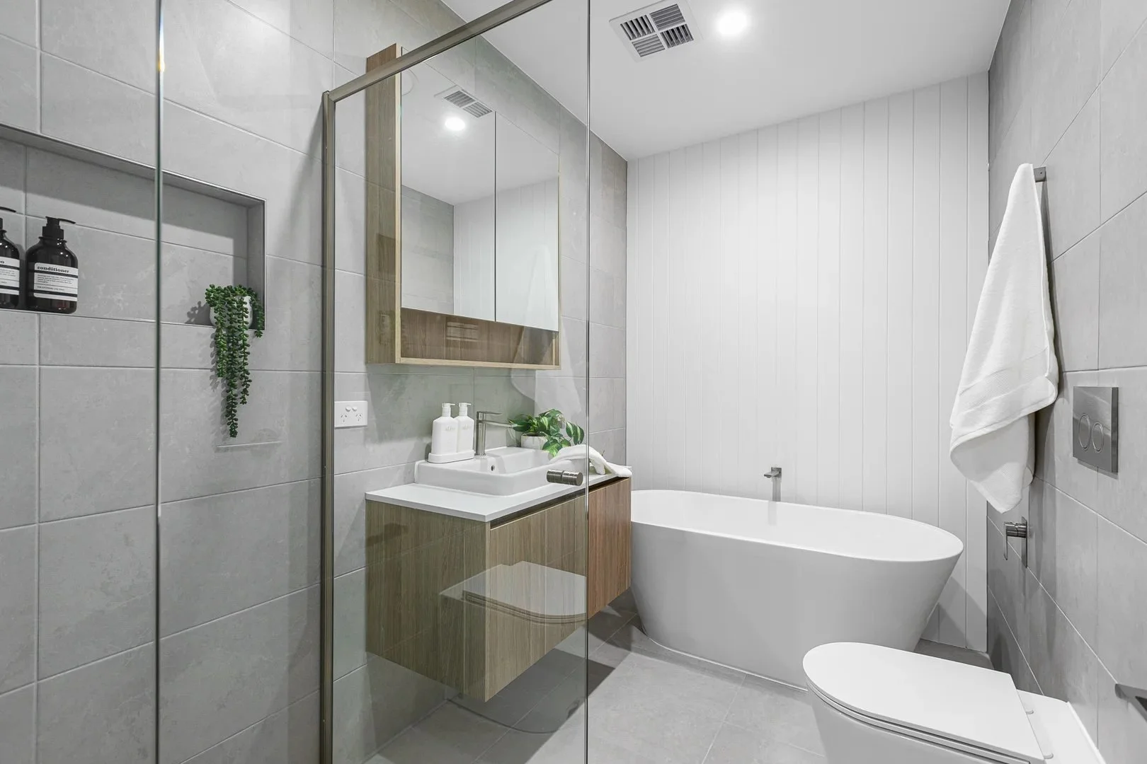 Altona Meadows - 31 Tatman Drive, Altona Meadows, VIC 3028 - Townly - 4.jpg