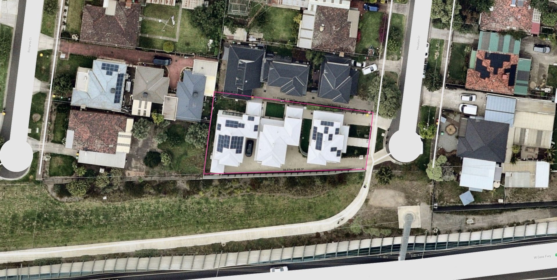 Brooklyn - 1 Houston Court, Brooklyn, VIC 3025 - Townly - 1.jpg