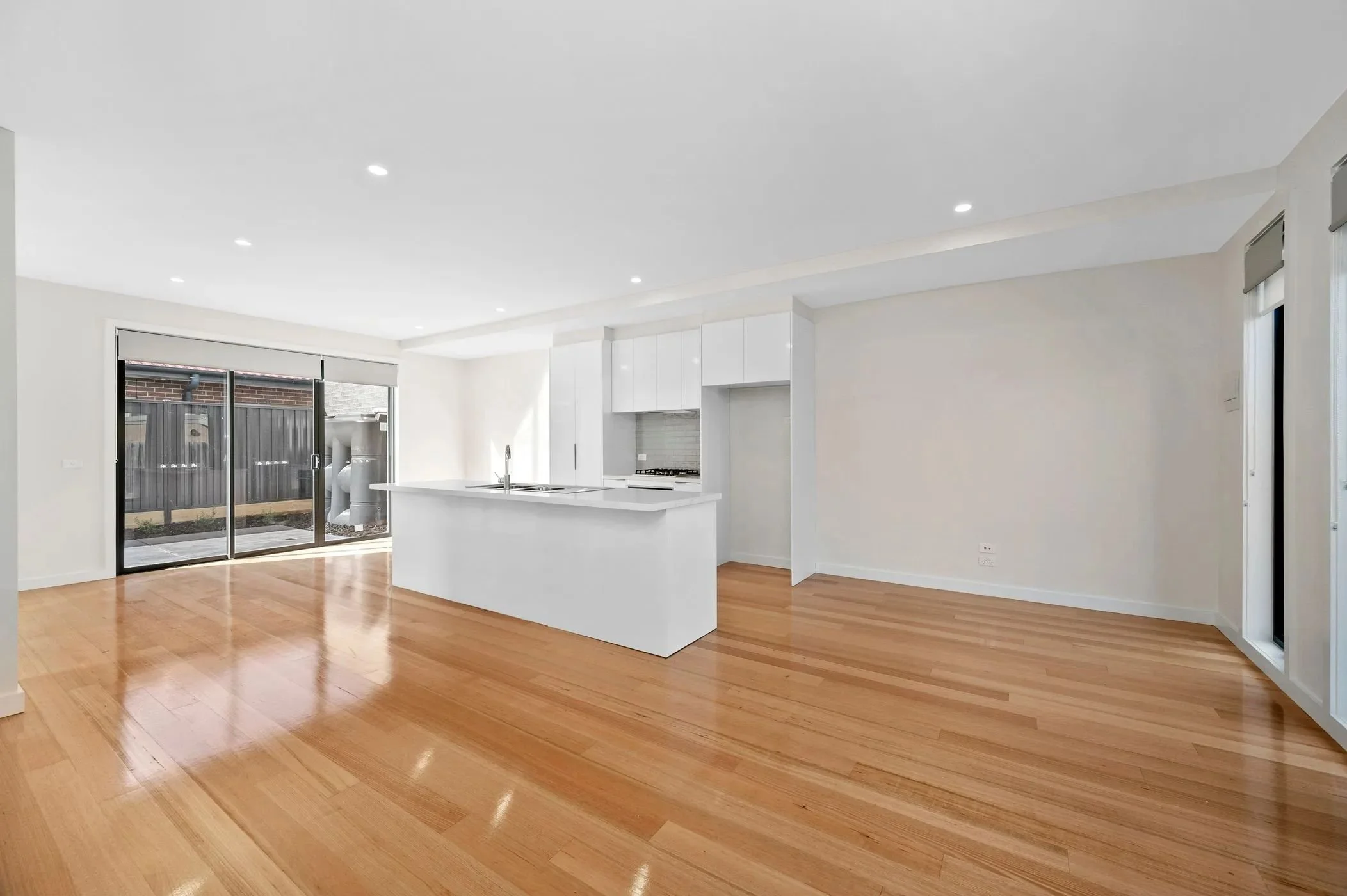 Reservoir - 103 Royal Parade, Reservoir, VIC 3073 - Townly - 5.jpg