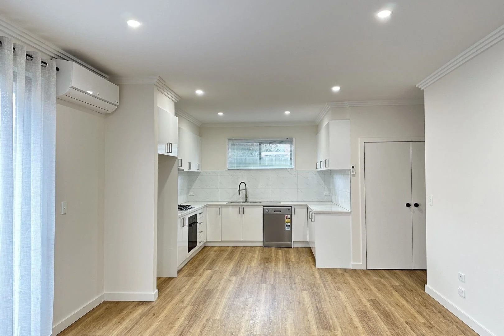 Reservoir - 69 Barton Street, Reservoir, VIC 3073 - Townly - 9.jpg