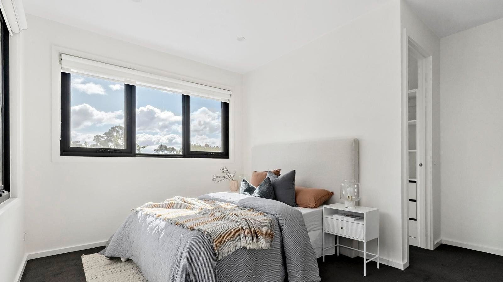 Essendon - 4 Napier Crescent, Essendon, VIC 3040 - Townly - 4.jpg