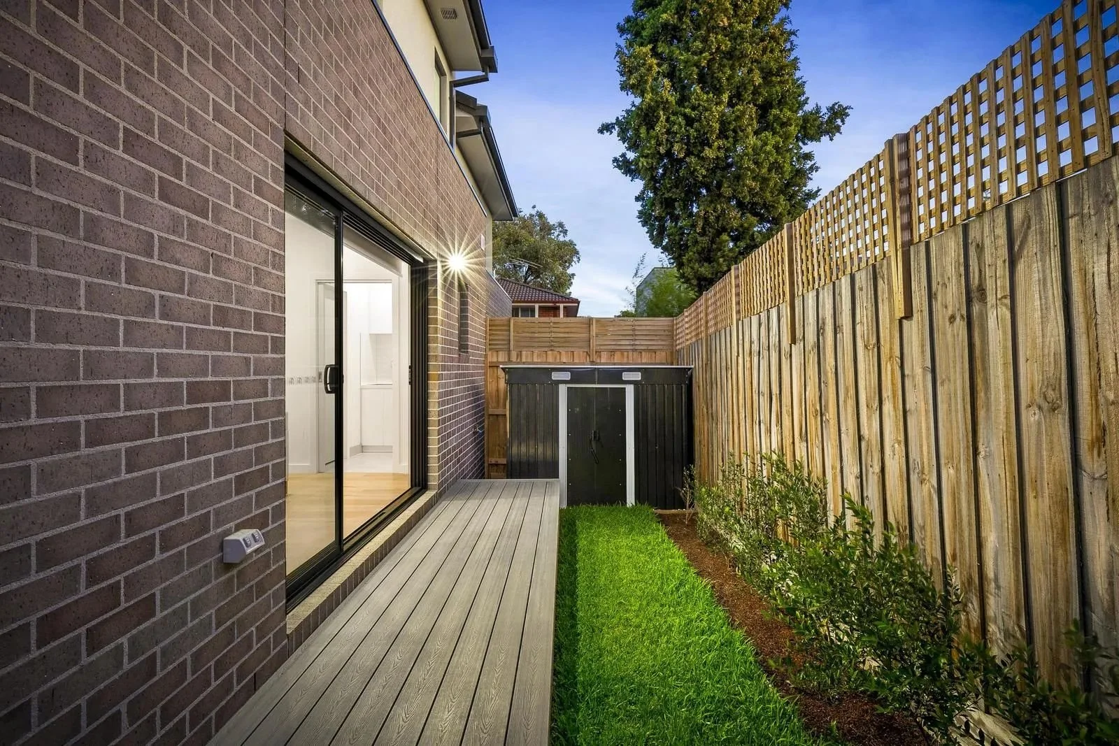 Heidelberg Heights - 11 Miller Street, Heidelberg Heights, VIC 3081 - Townly - 3.jpg