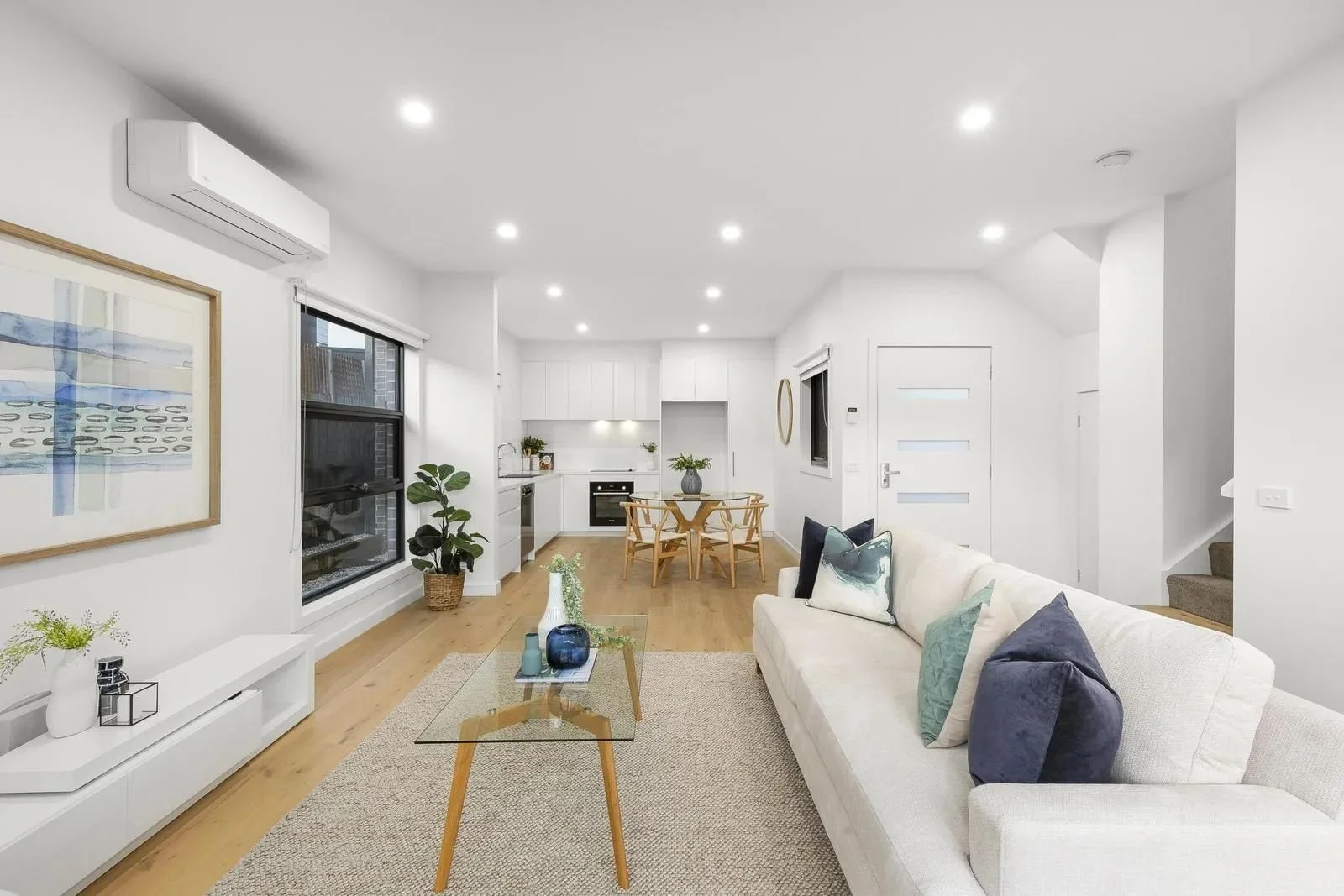 Heidelberg Heights - 11 Miller Street, Heidelberg Heights, VIC 3081 - Townly - 13.jpg