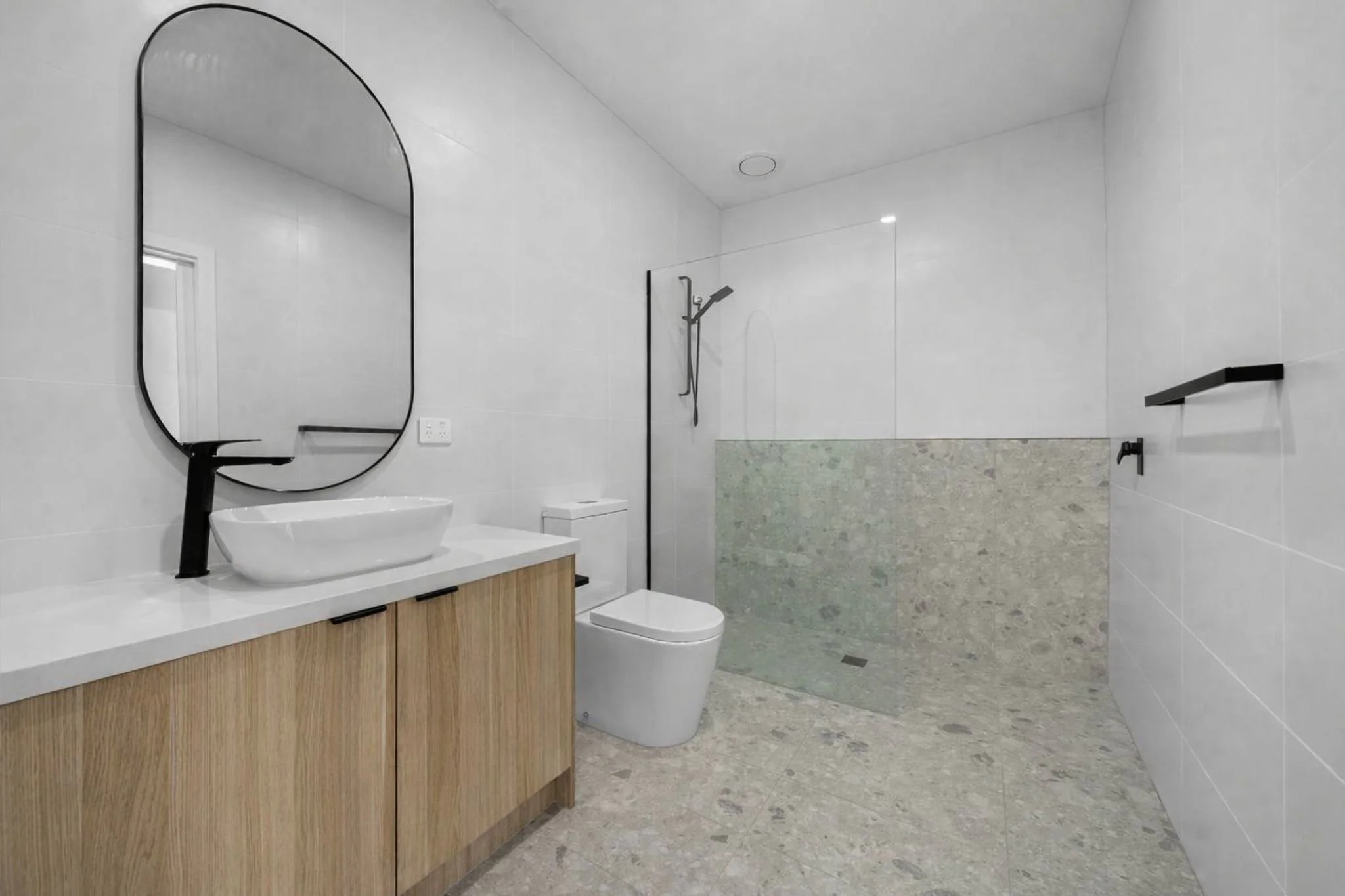 Heidelberg Heights - 13 Milton Court, Heidelberg Heights, VIC 3081 - Townly - 4.jpg