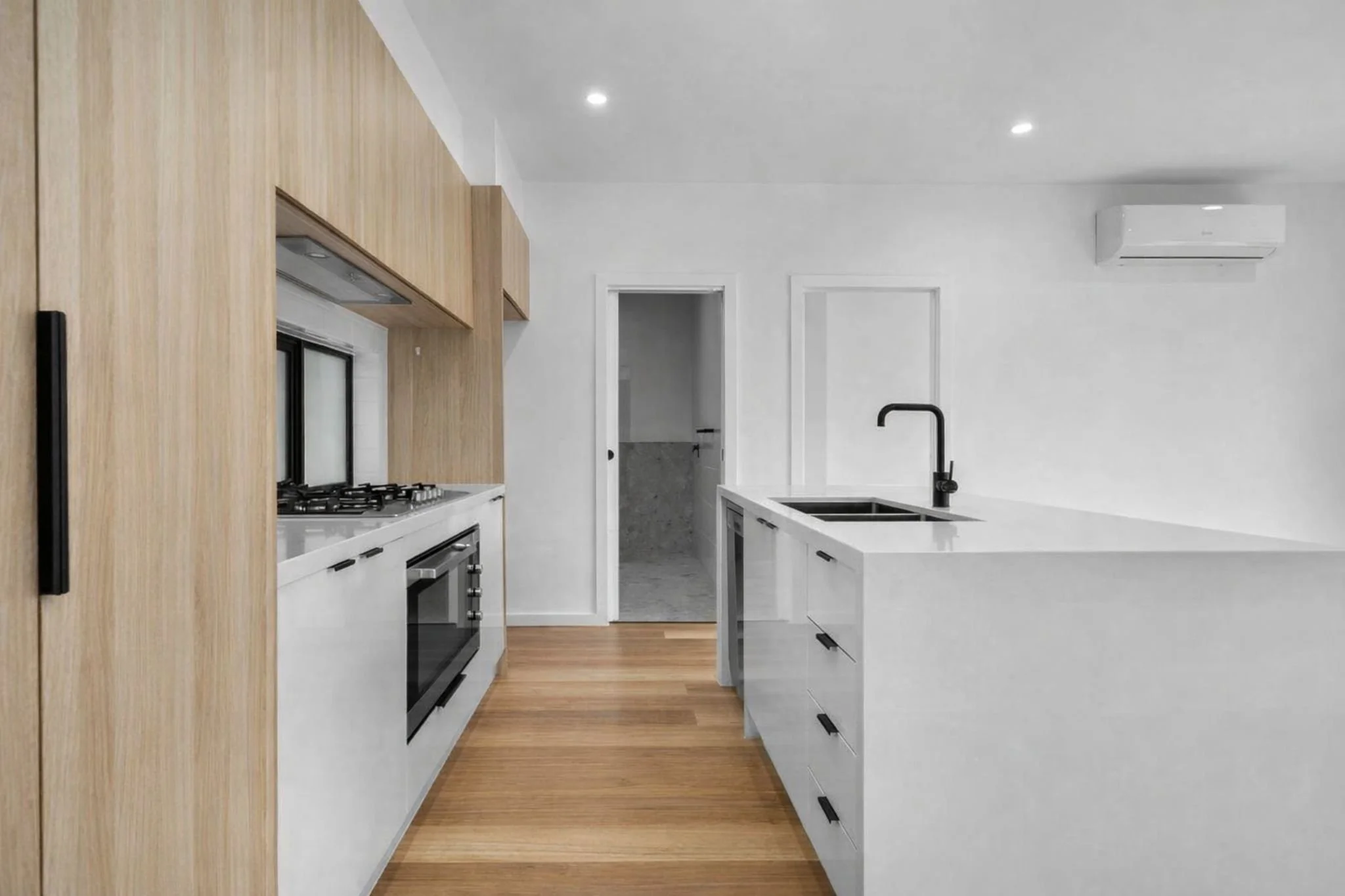 Heidelberg Heights - 13 Milton Court, Heidelberg Heights, VIC 3081 - Townly - 13.jpg