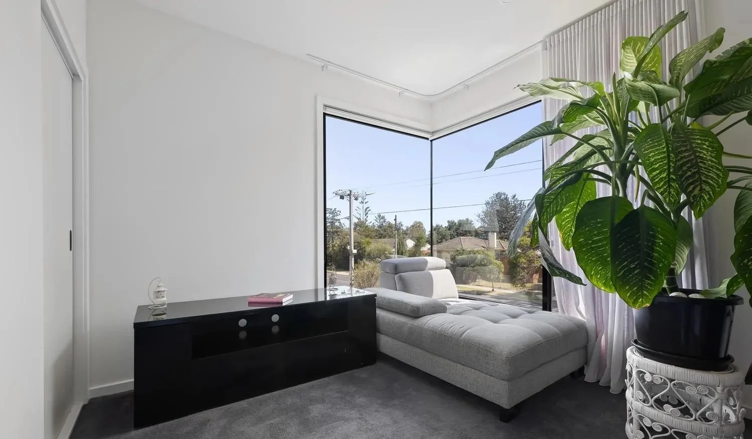 Heidelberg West - 200 Oriel Road, Heidelberg West, VIC 3081 - Townly - 6.jpg