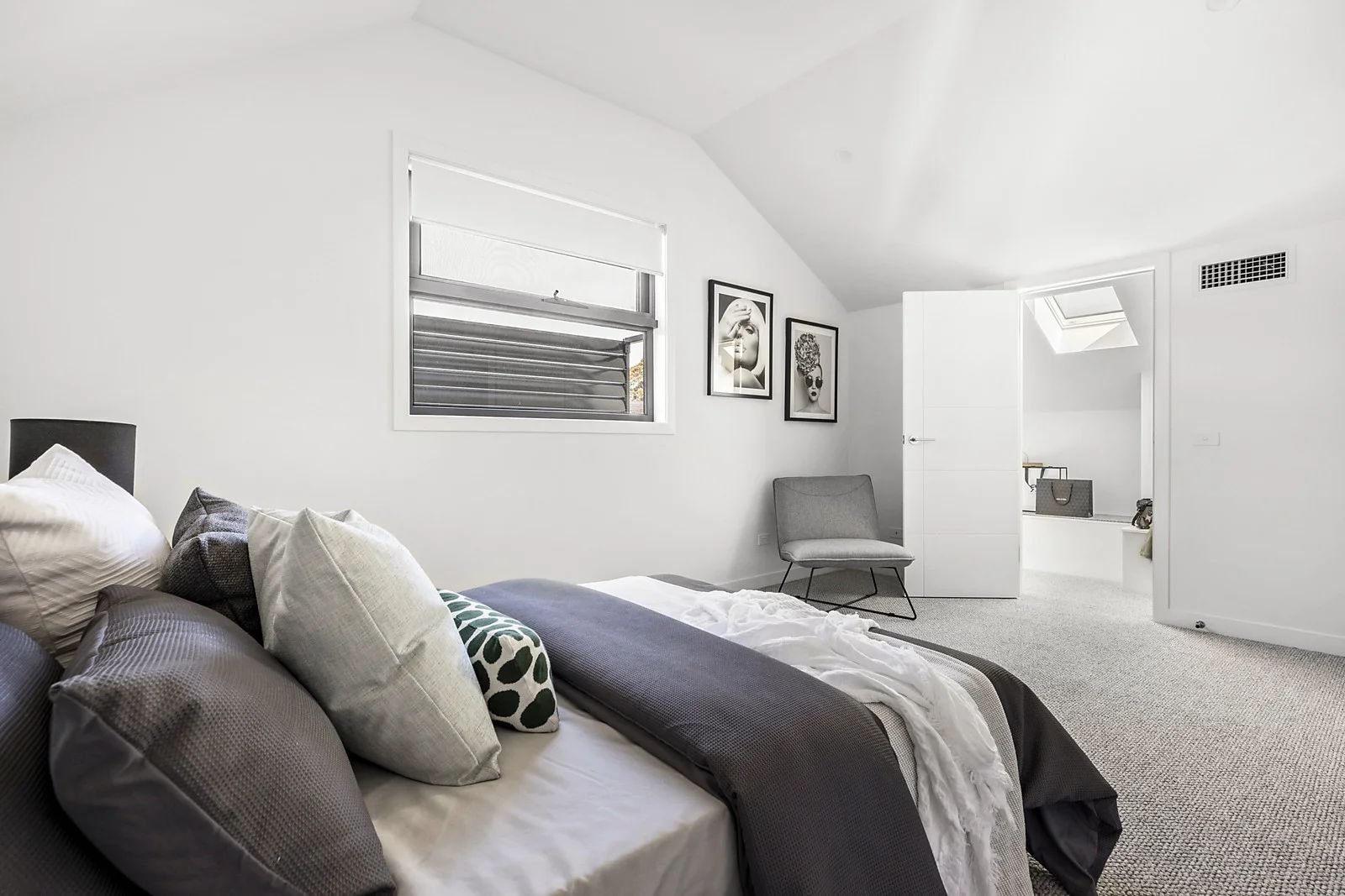 Ivanhoe - 100 Ford Street, Ivanhoe, VIC 3079 - Townly - 3.jpg