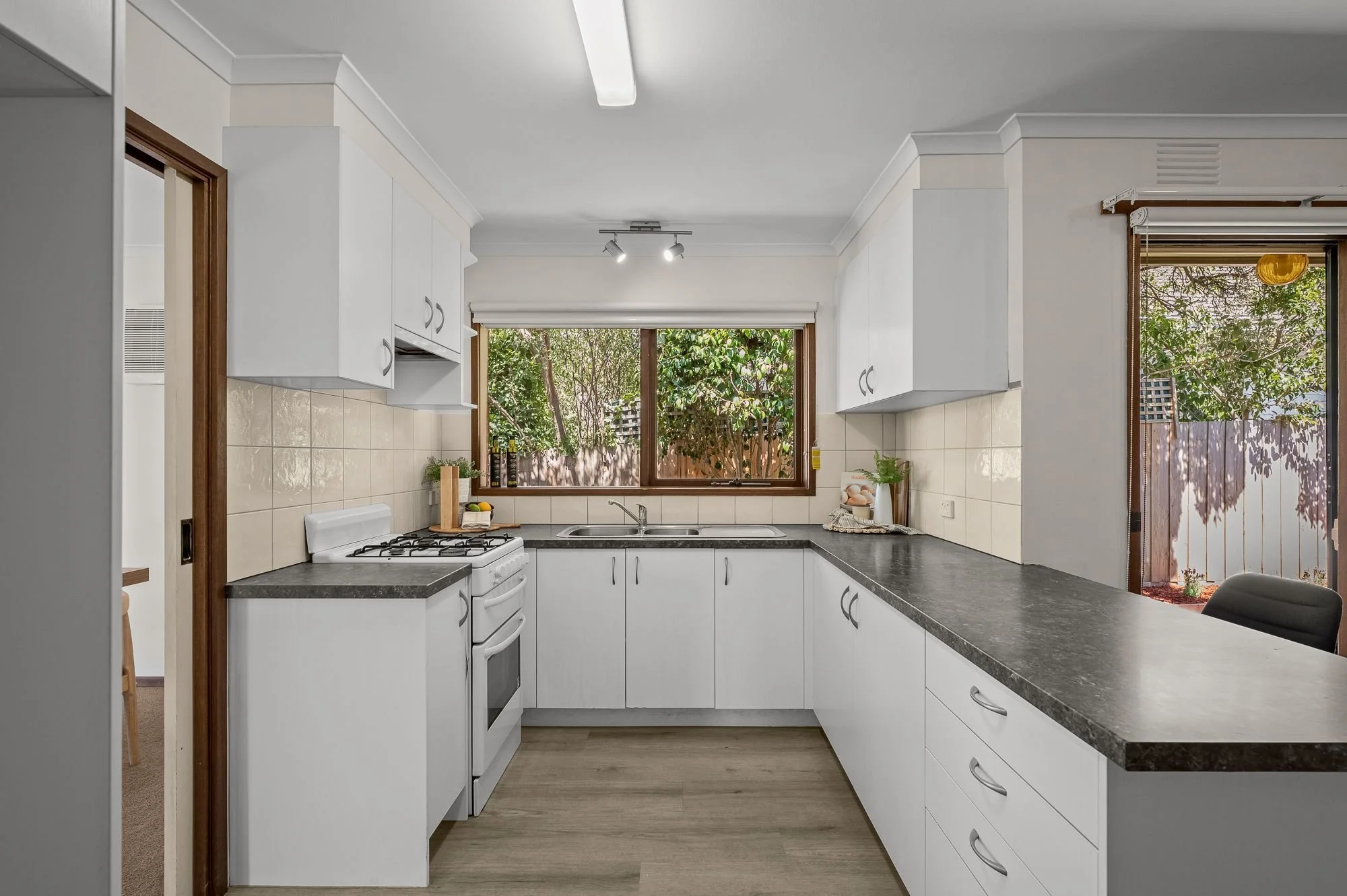 Glen Waverley - 11-13 Saladin Avenue, Glen Waverley, VIC 3150 - Townly - 10.jpg