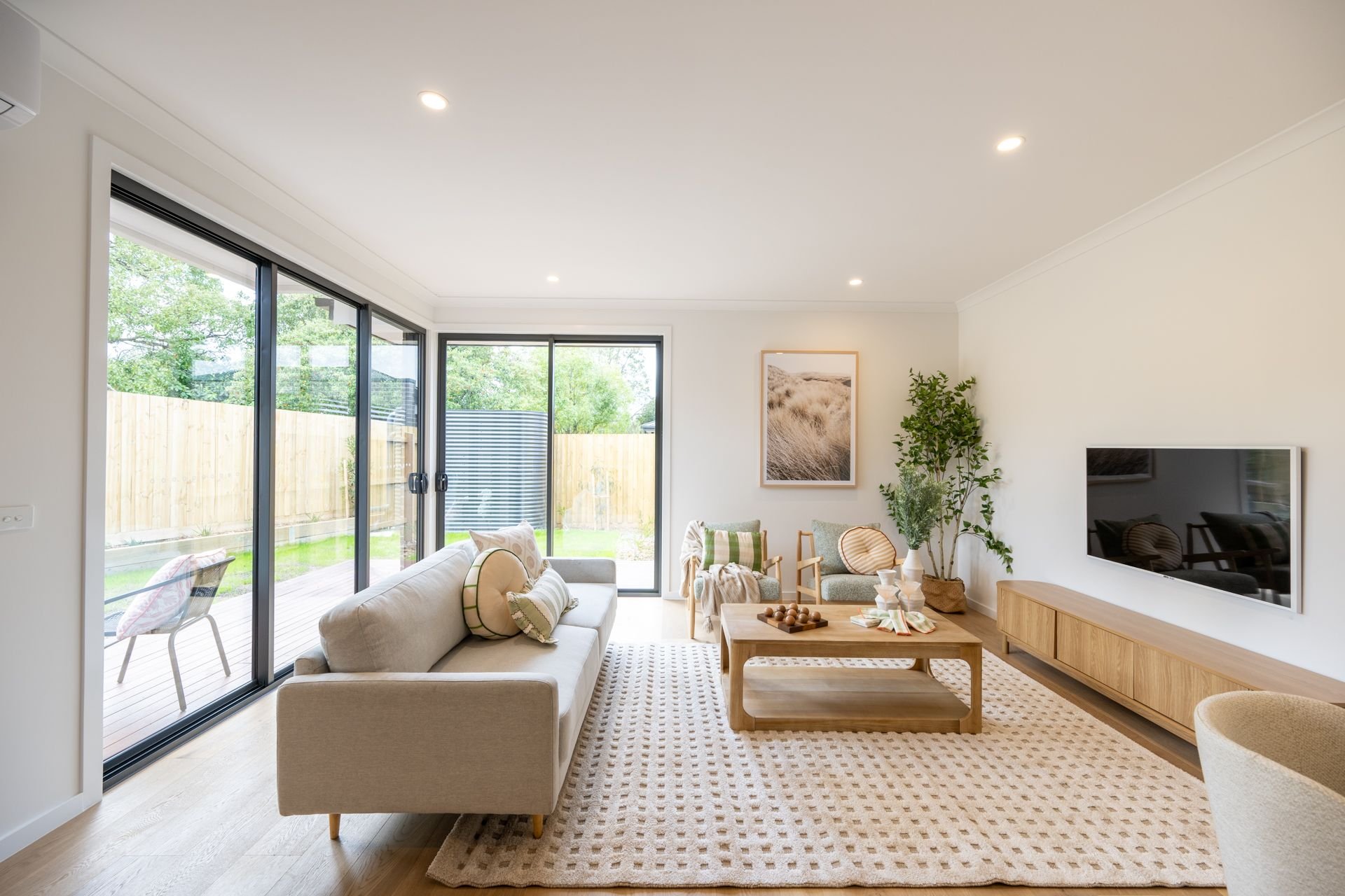 Knoxfield - 40 King Parade, Knoxfield, VIC 3180 - Townly - 7.jpg