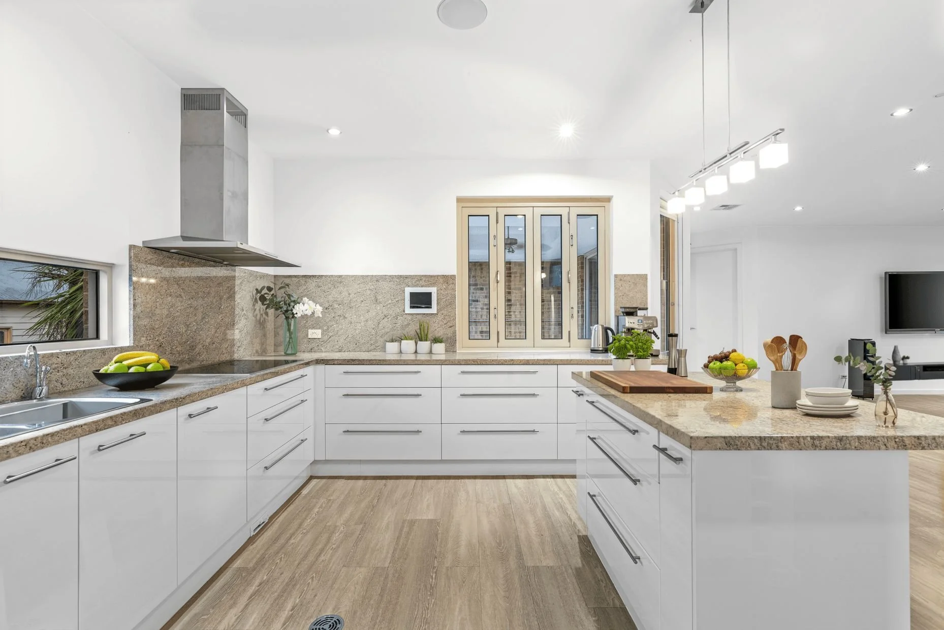 Box Hill North - 518 Elgar Road, Box Hill North, VIC 3129 - Townly - 13.jpg