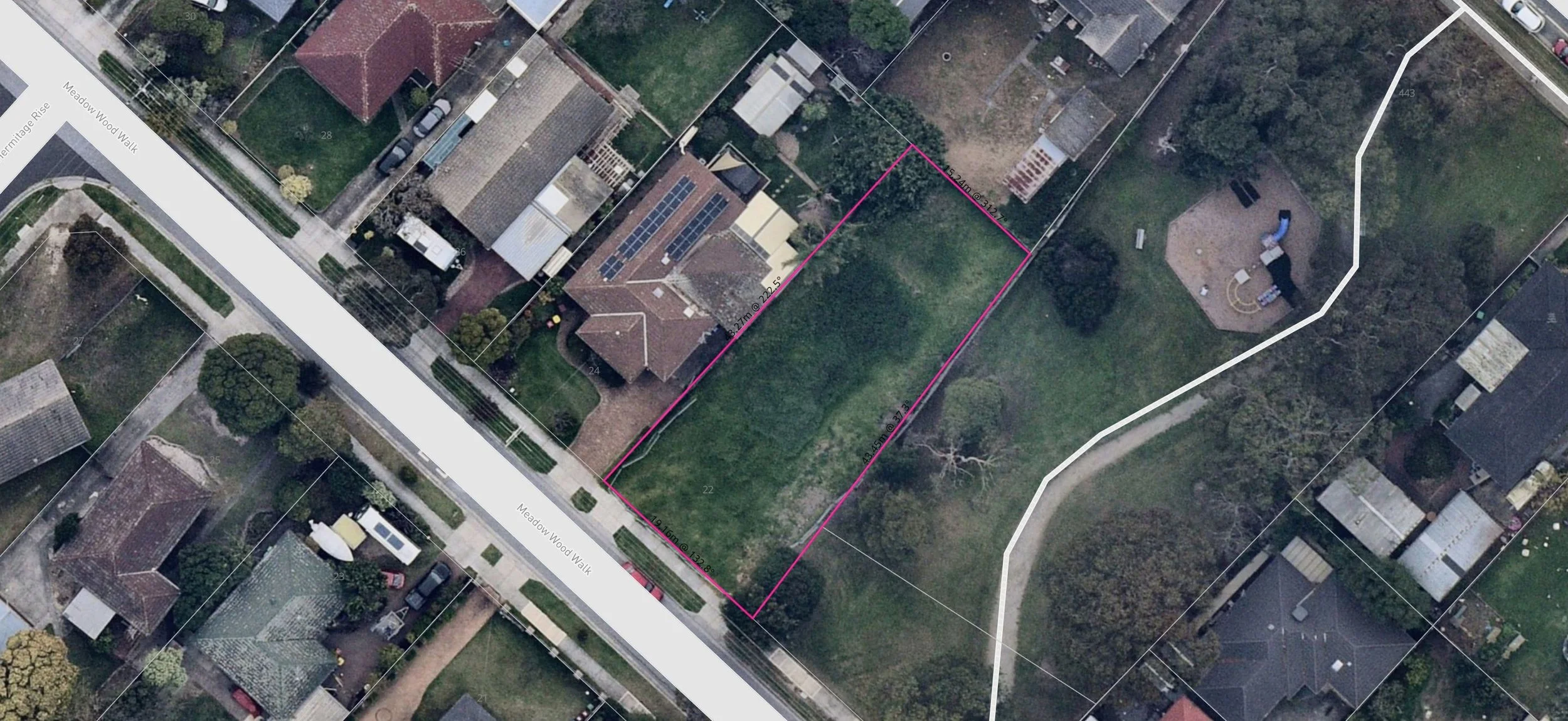 22 Meadow Wood Walk