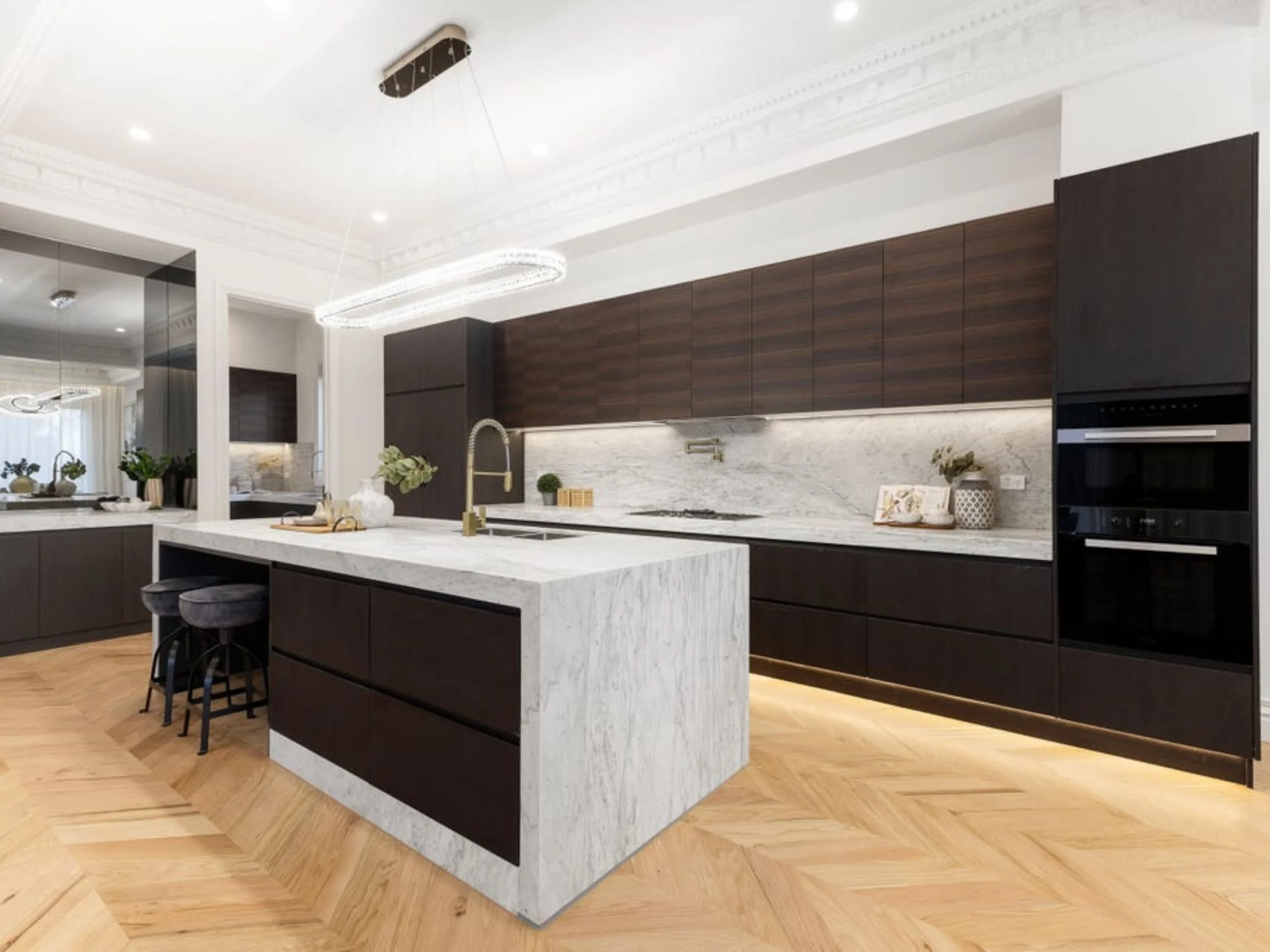 Doncaster - 18 Tandara Avenue, Doncaster, VIC 3108 - Townly - 3.jpg