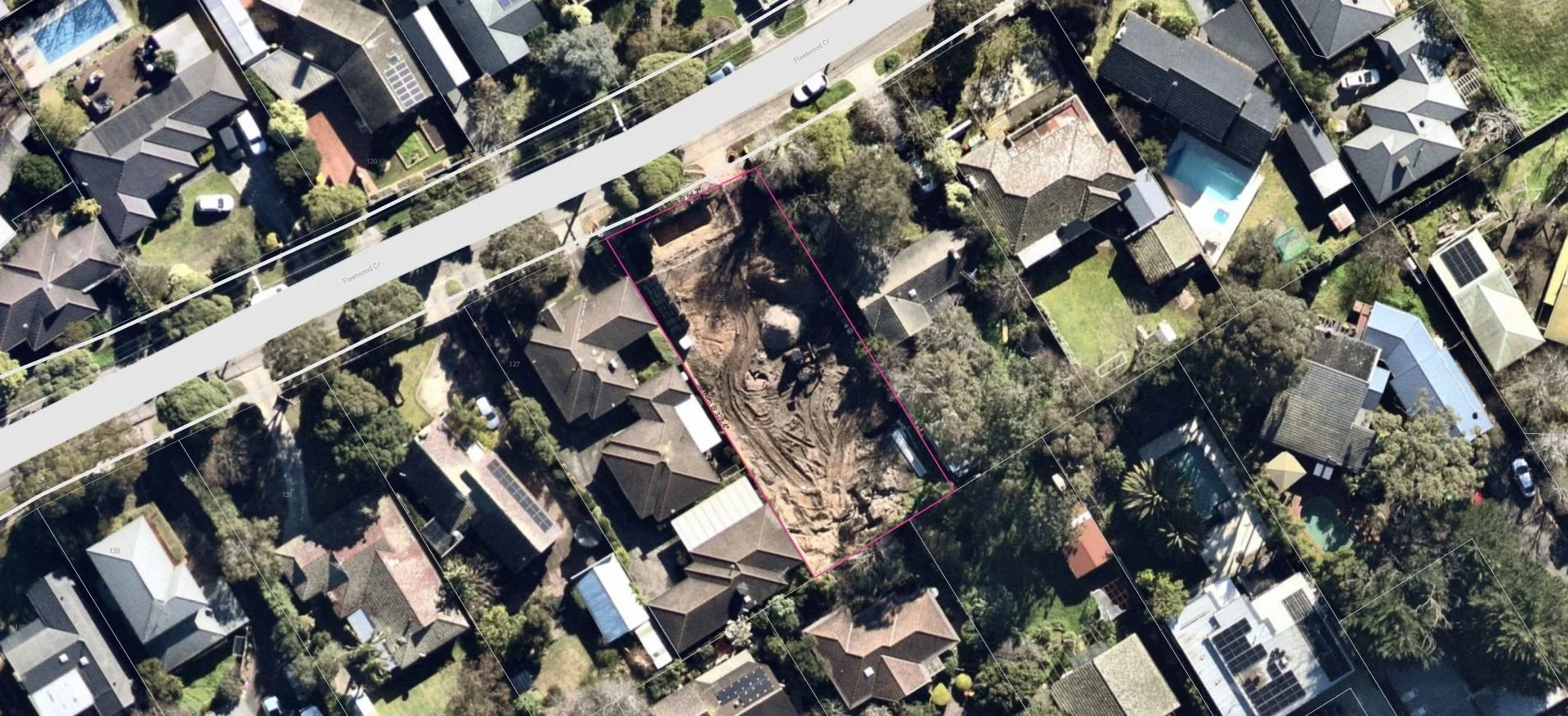 125 Fleetwood Crescent