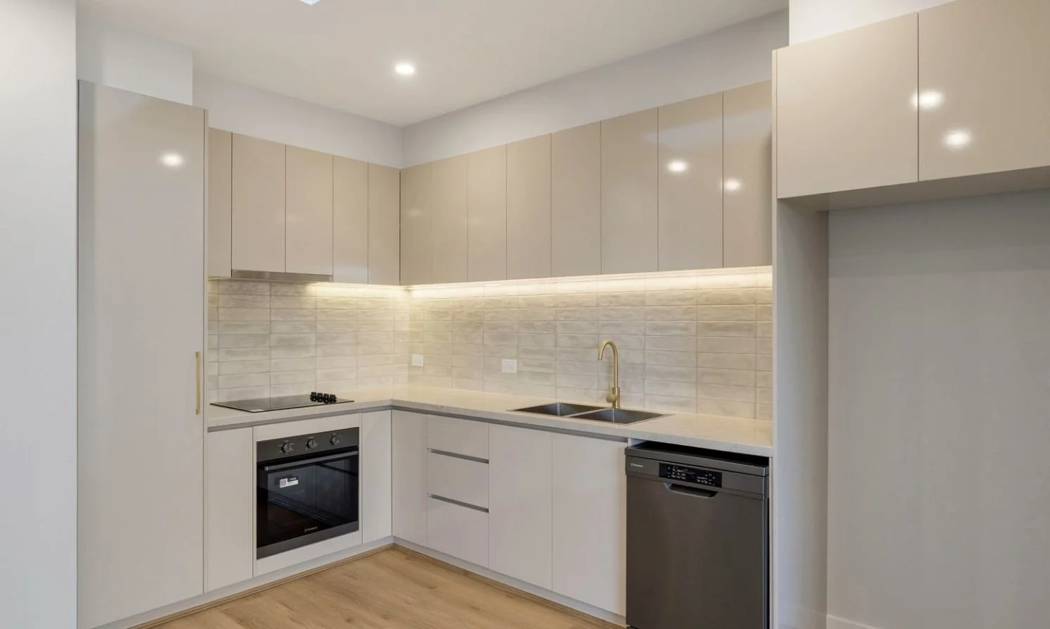 Reservoir - 45 Byfield Street, Reservoir, VIC 3073 - Townly - 9.jpg