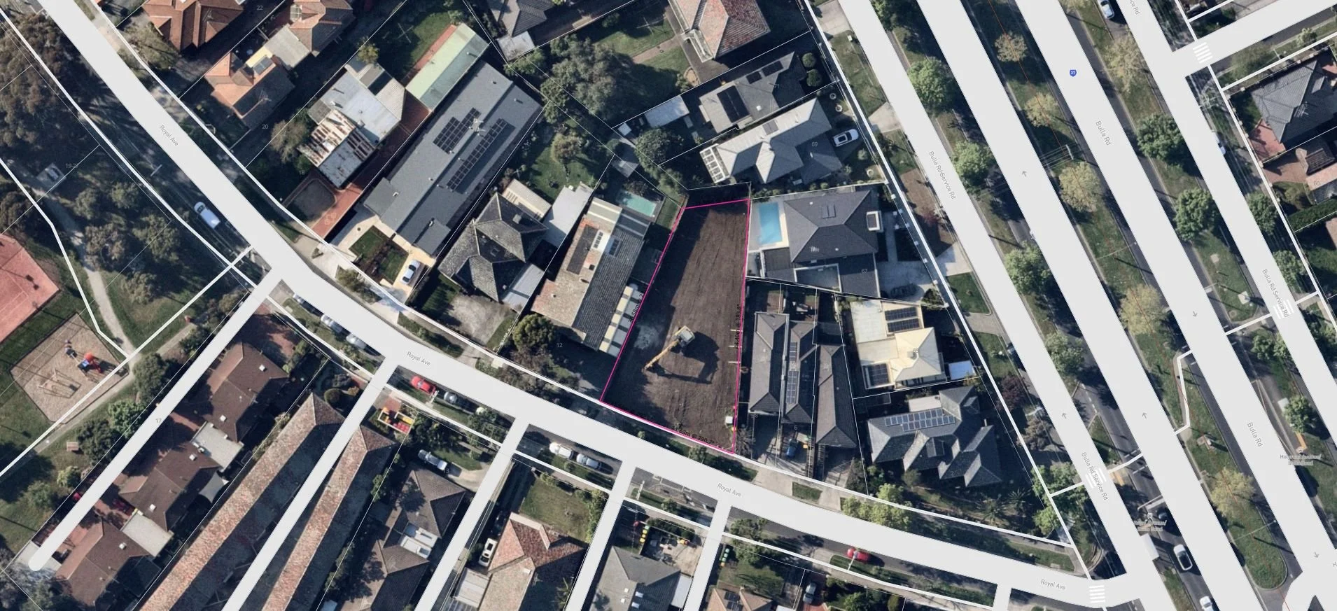 Essendon North - 10 Royal Avenue, Essendon North, VIC 3041 - Townly - 1.jpg
