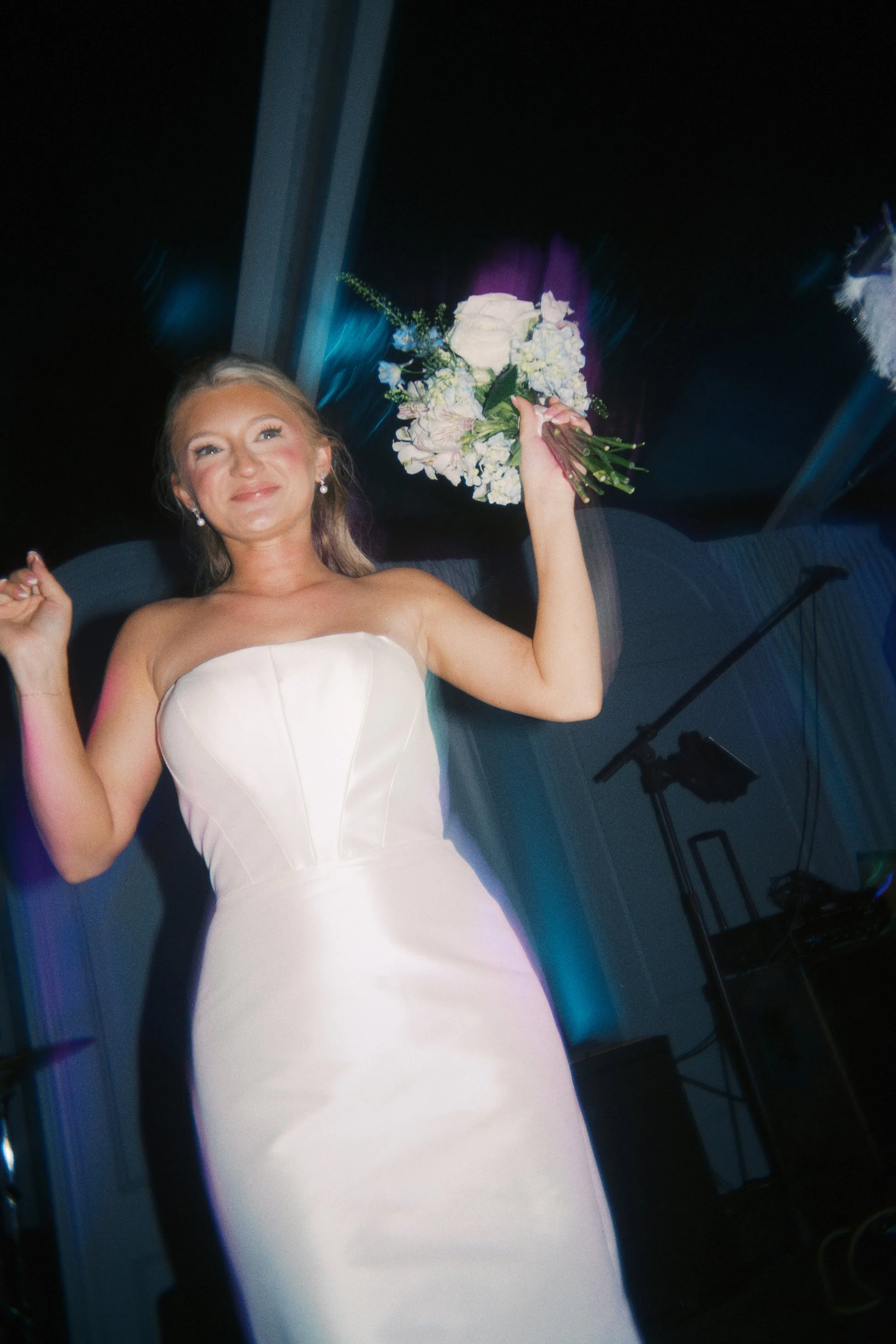 church-hill-mississippi-wedding-field-and-forest_0309.jpg