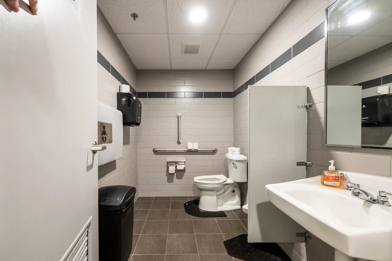 5760UniversityBlvd-7144.jpeg