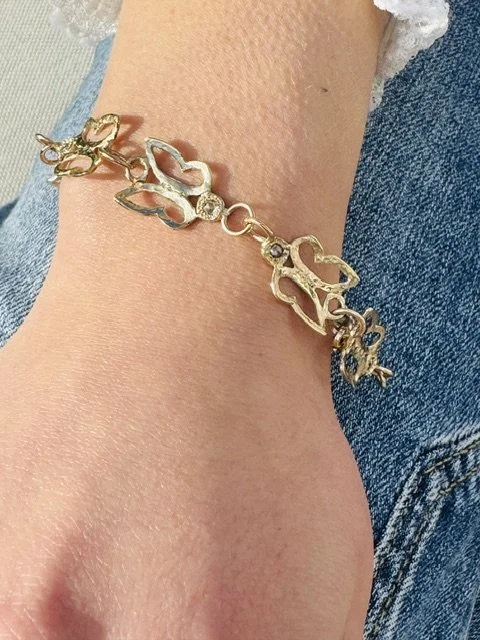 IMG_0837.jpeg angel wing bracelet.jpeg
