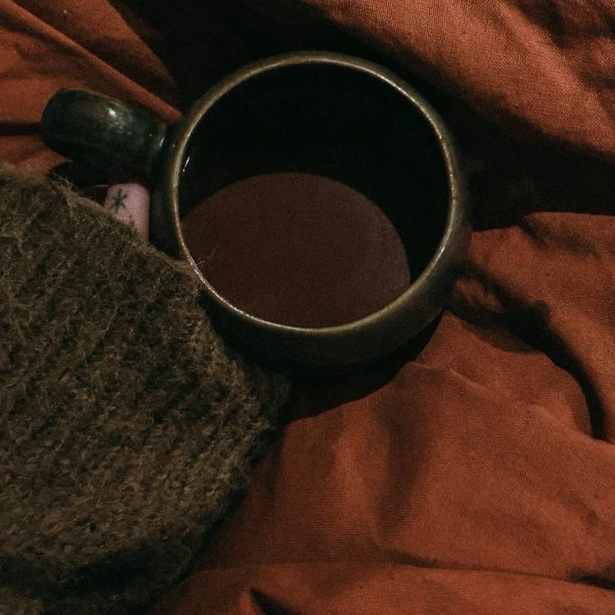 May your bean to body cacao experiences  be nourished with simple pleasures,Moments of Awe, And rituals of peace. Orders up until the 18th December make it for Christmas&hellip; and don&rsquo;t forget to stock up on I am Joyful for the perfect sober 