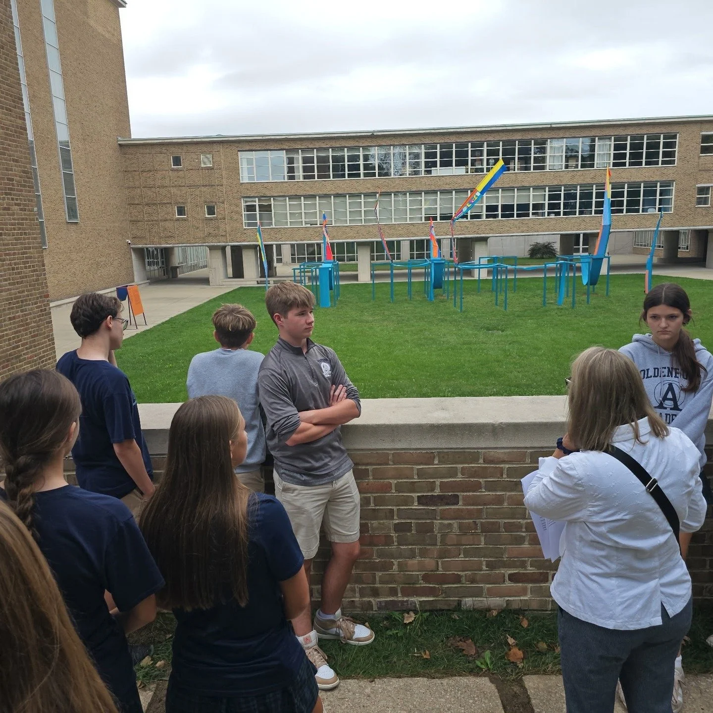 🚀 Mission Monday Moment!
What a day of exploration, learning, and inspiration for our Students! 💙✨

🌆 Sophomores spent the day in Columbus, Indiana, discovering world-renowned architecture, exploring the vibrant Exhibit Columbus art installations,