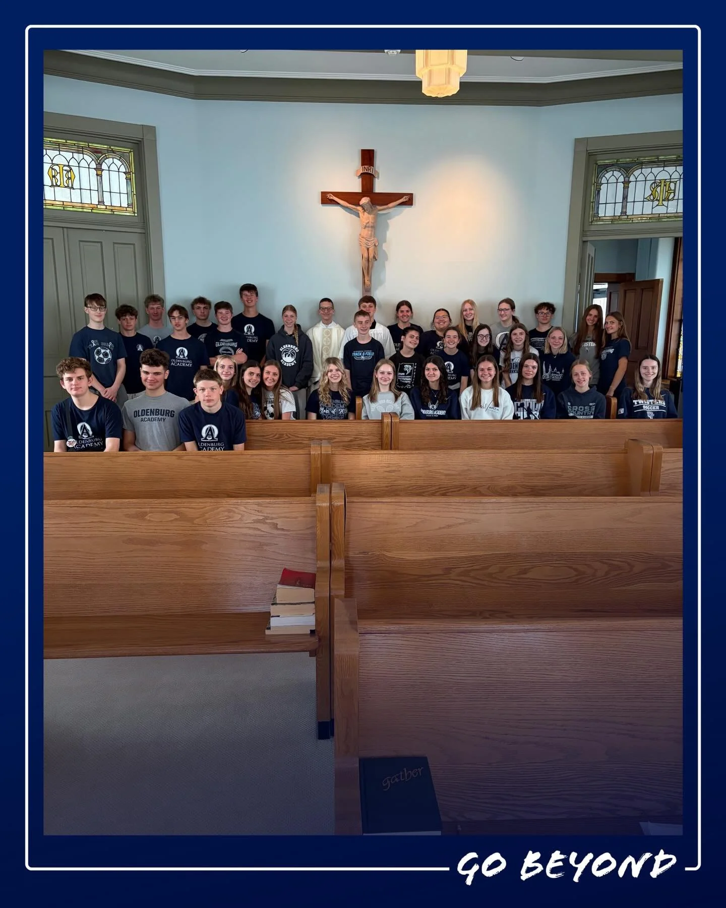 Sophomore Retreat Day 🤍✨

This week, our sophomore class stepped away for a meaningful day of faith, service, and connection. The day began with a beautiful class Mass celebrated by Fr. Jack Wright, followed by time spent together sprucing up Oldenb