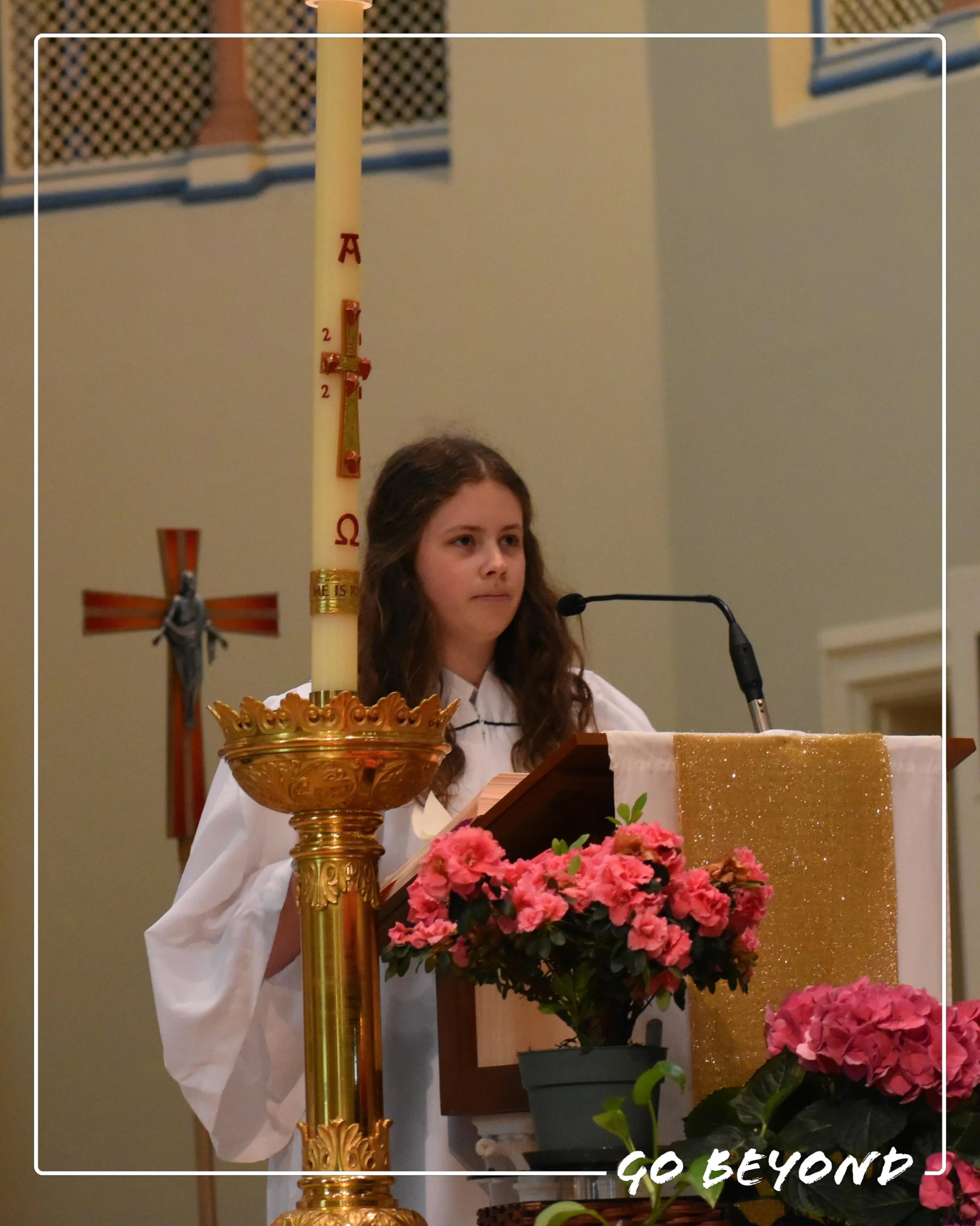 On Friday, we celebrated the final all-school Mass of the year, our Senior Mass. The seniors processed into the chapel wearing their graduation gowns, marking a meaningful milestone as they near graduation. During the liturgy, our newly commissioned 