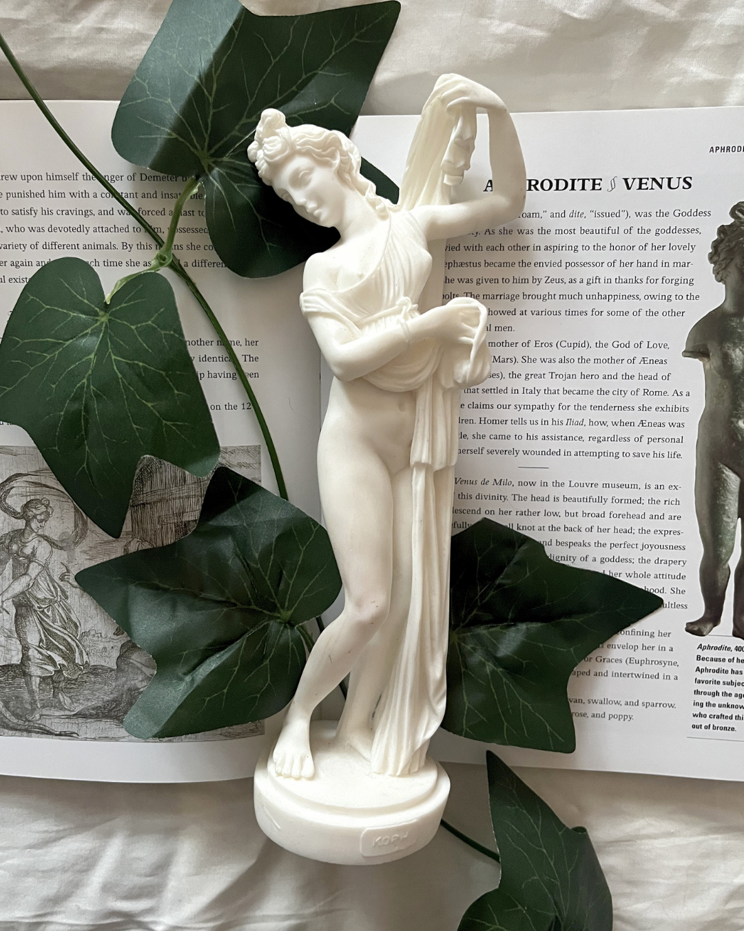 [PRE-ORDER] Aphrodite Kallipygos Statue