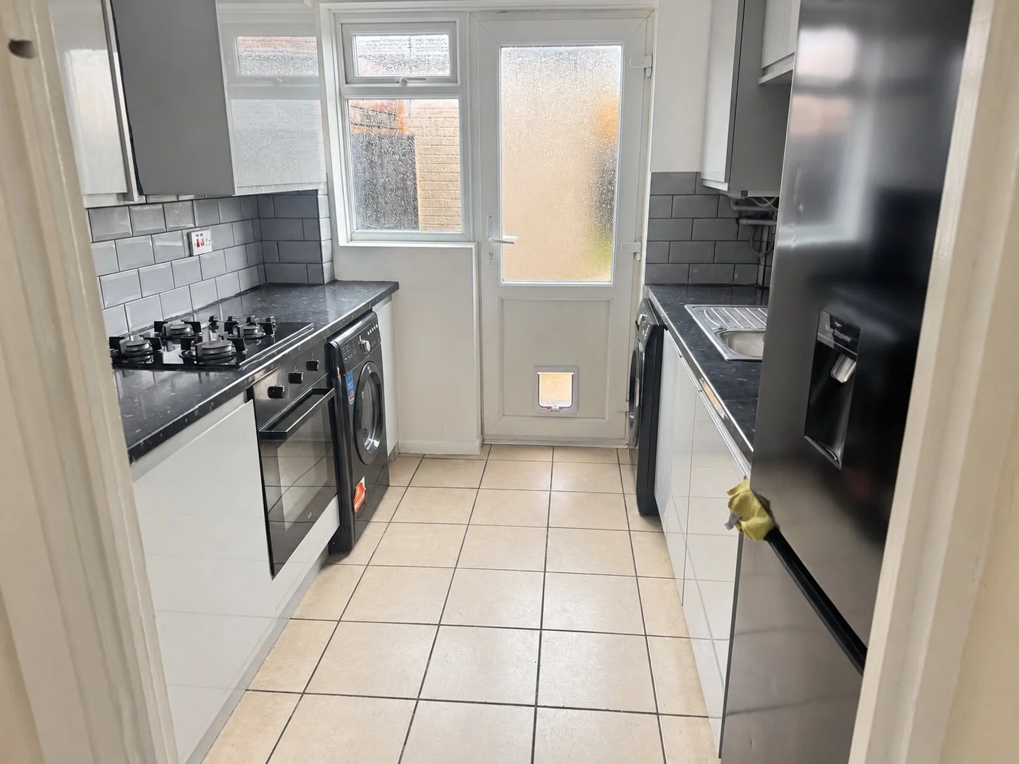 04_Kitchen.jpg