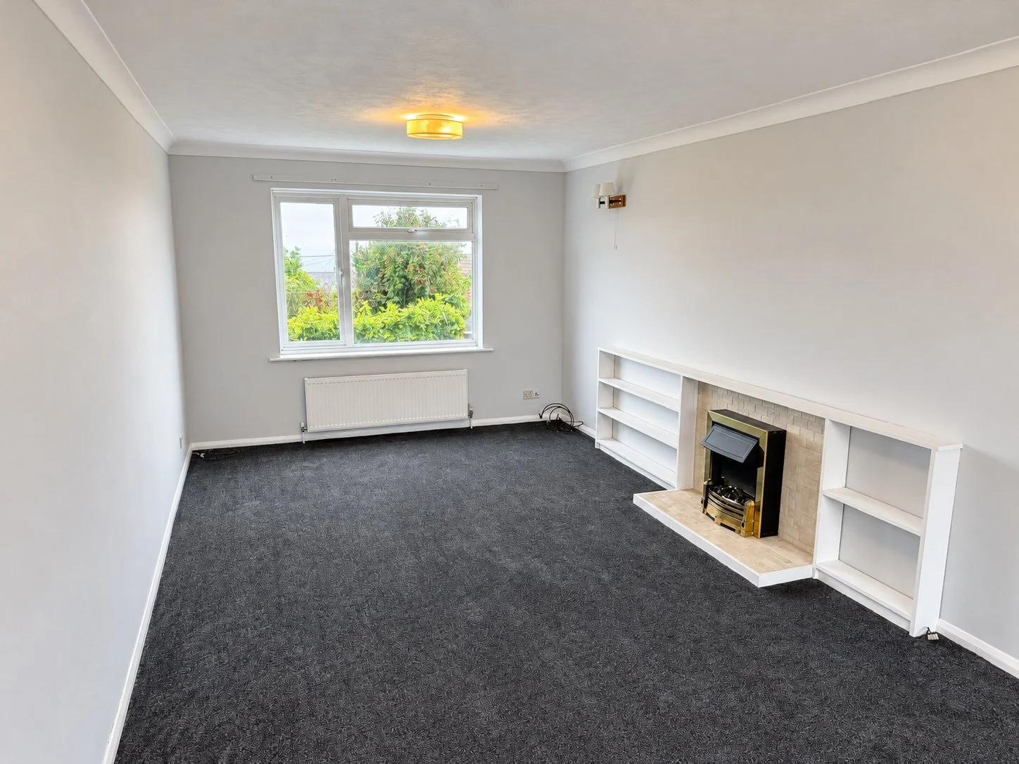10_Living_Room_Reverse_Enhanced.jpg