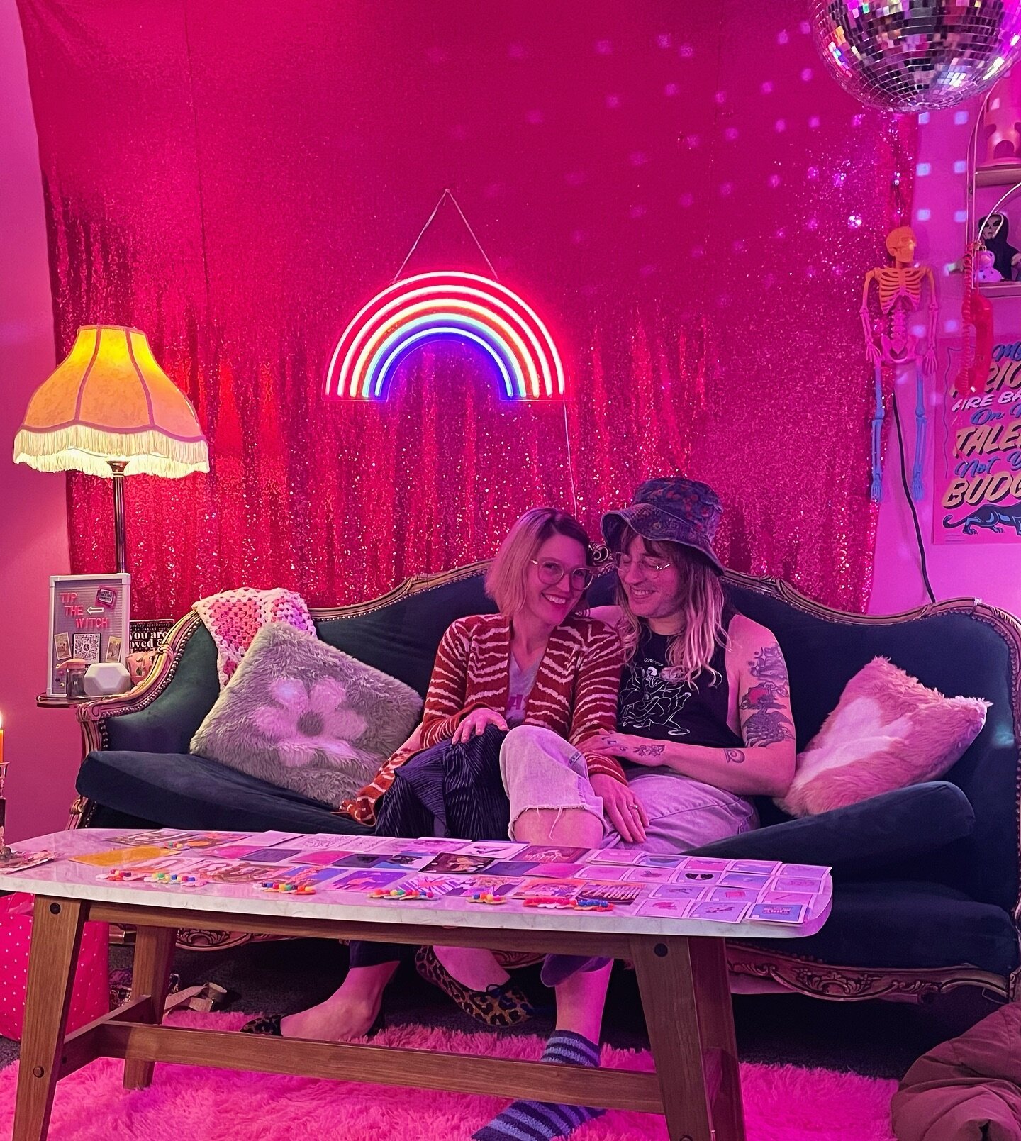 💞✨NEW✨ group readings 💞

The pink room is the dreamiest tourist attraction&hellip; 💞🌈 Folks drive for miles for a night of tarot + chill with their besties in the pink room! 💗 You need to experience the magic for yourself. Get yourself and the p