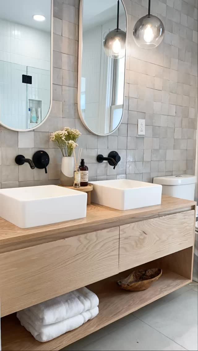 A roundup of our favorite bathroom transformations. Design and renovation by us. Clean lines, warm tones, and thoughtful details - always.
#sweetboyhomes #outerbanks #interiordesign #outerbanksinteriors #coastalliving #surfstyle #laidbackluxury #ho