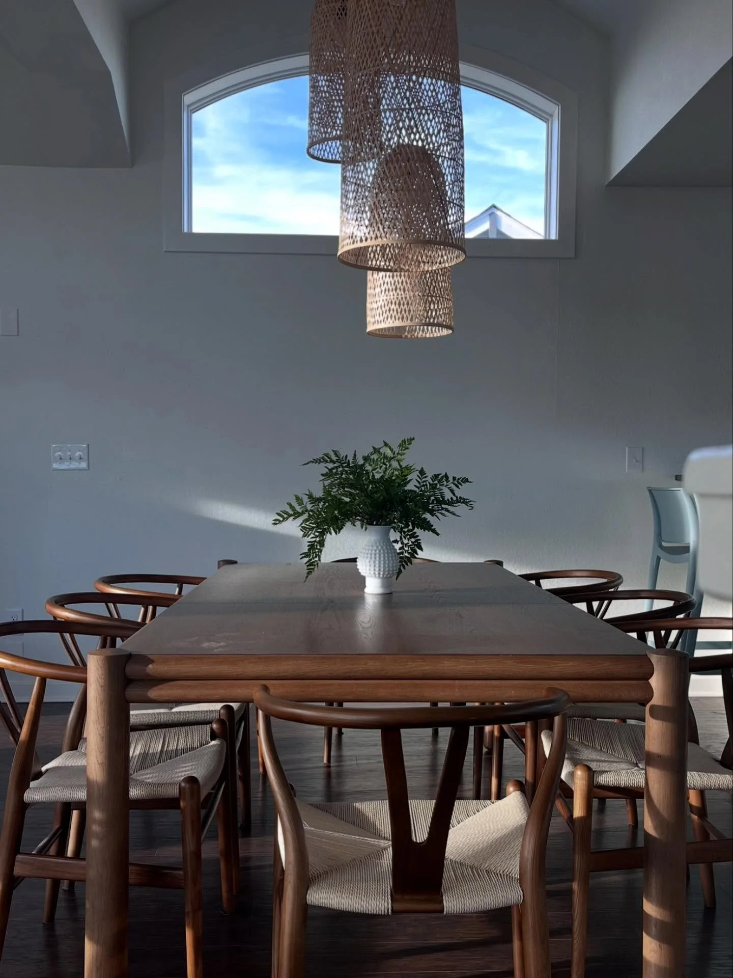 Natural light and natural textures makes for a perfect spot to enjoy your morning coffee. ☕️
Thoughtful details create spaces people want to return to. With the season slowing, it’s the ideal time to refresh your rental for next year’s g