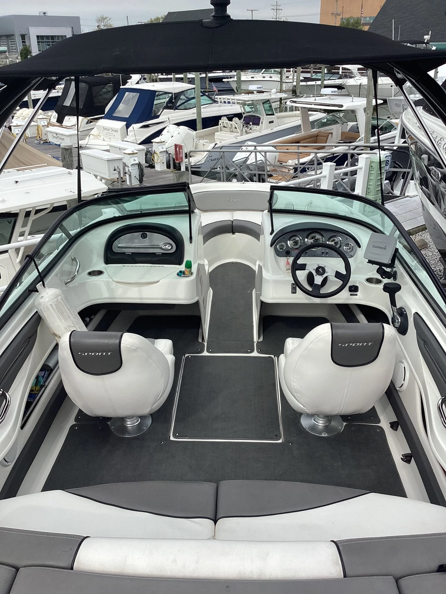 Premier detail completed on this 24ft Larsen! 

Contact Us: 
📞 (609)-354-7041
📧 info@starboardcleaning.com

Our Website link is in our bio!

#starboardcleaning #marinalife⚓️ #starboard  #boatdetailing #southjersey