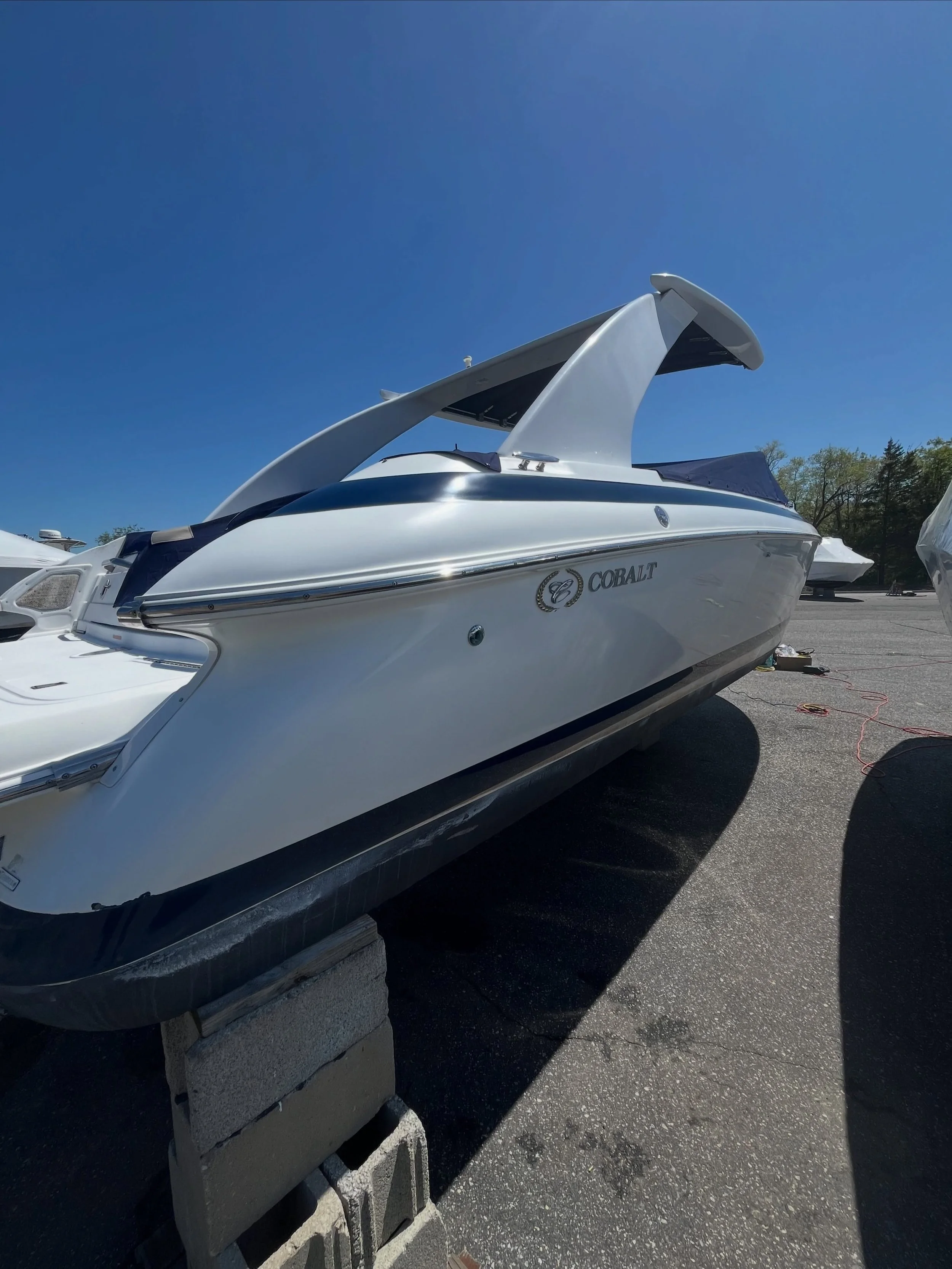 Exterior detail this 26ft Cobalt✨

Contact Us: 
📞 (609)-354-7041
📧 info@starboardcleaning.com

Our Website link is in our bio!

#starboardcleaning #marinalife⚓️ #starboard  #boatdetailing #southjersey