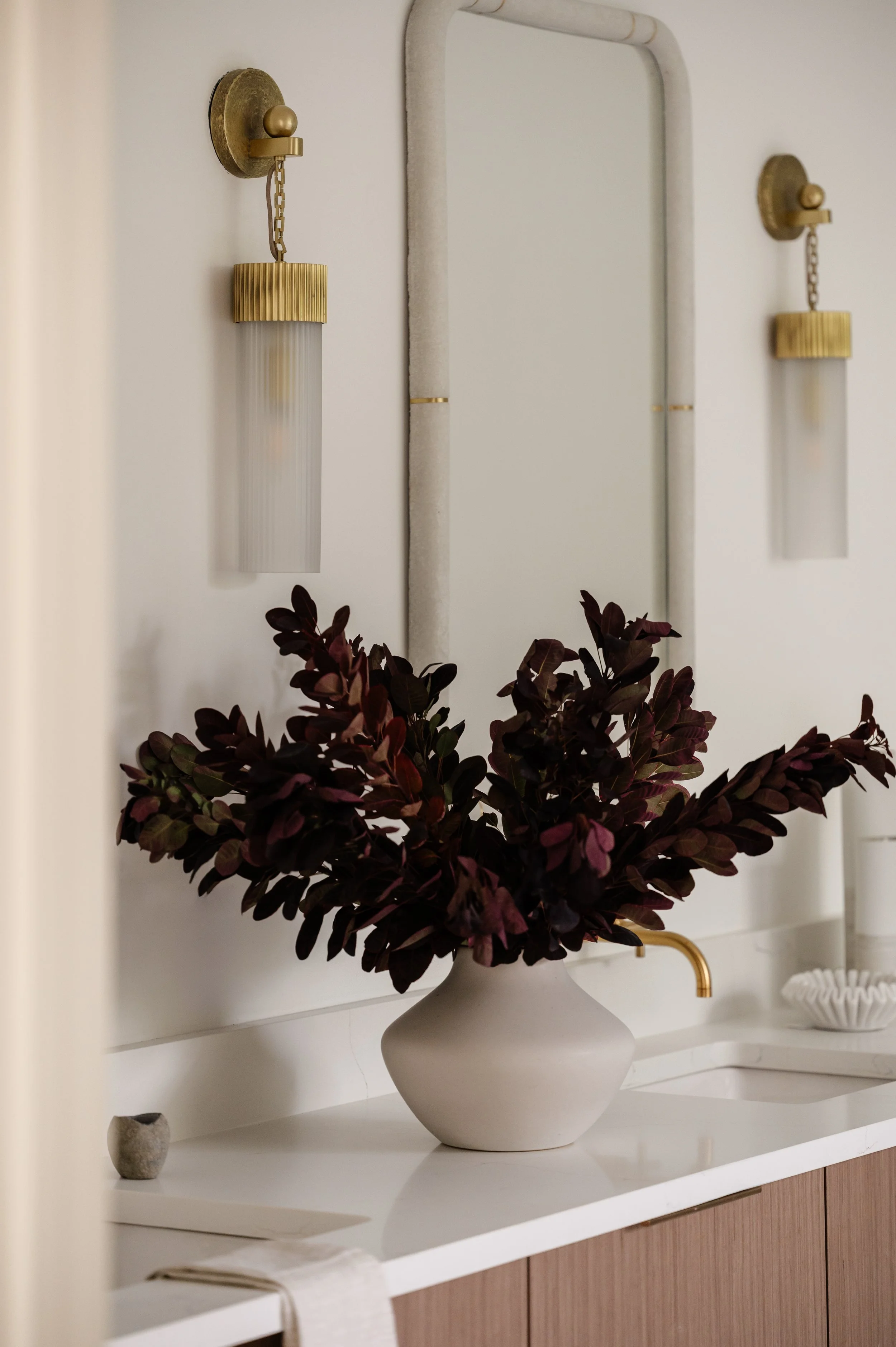 SALT_735BUSH_PRIMARYBATH-1.jpg