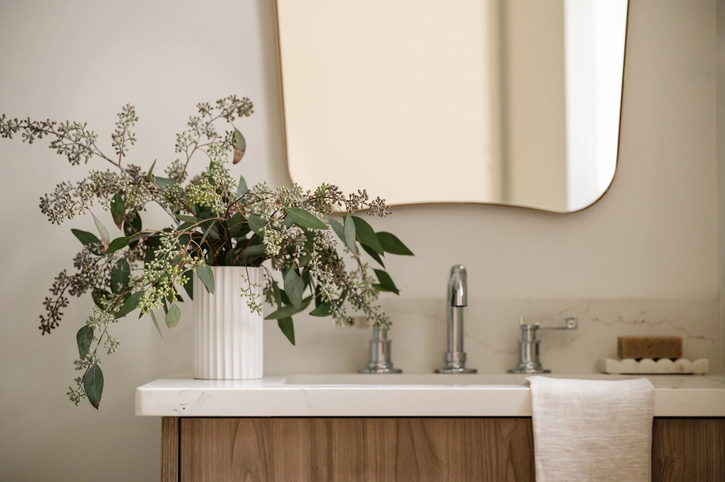 SALT_735BUSH_BATH_A-2.jpg
