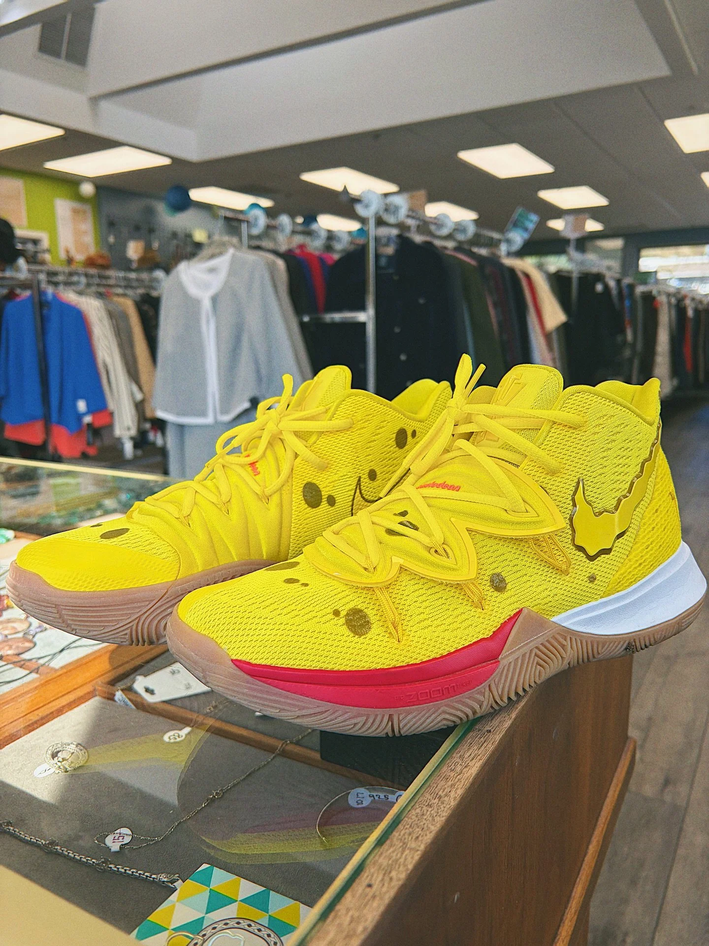 Happy Friday! Here are some fun thrift finds of the week at our 📍Glenside and 📍Boutique locations 🥳 

Stop in and see what unique fun things you might find 👀
📍Glenside &bull; Mon thru Sat 10 am &ndash; 7 pm
📍Boutique &bull; Mon thru Sat 10am &n